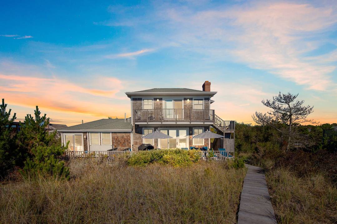 Amagansett Dunes Oceanfront Beach House