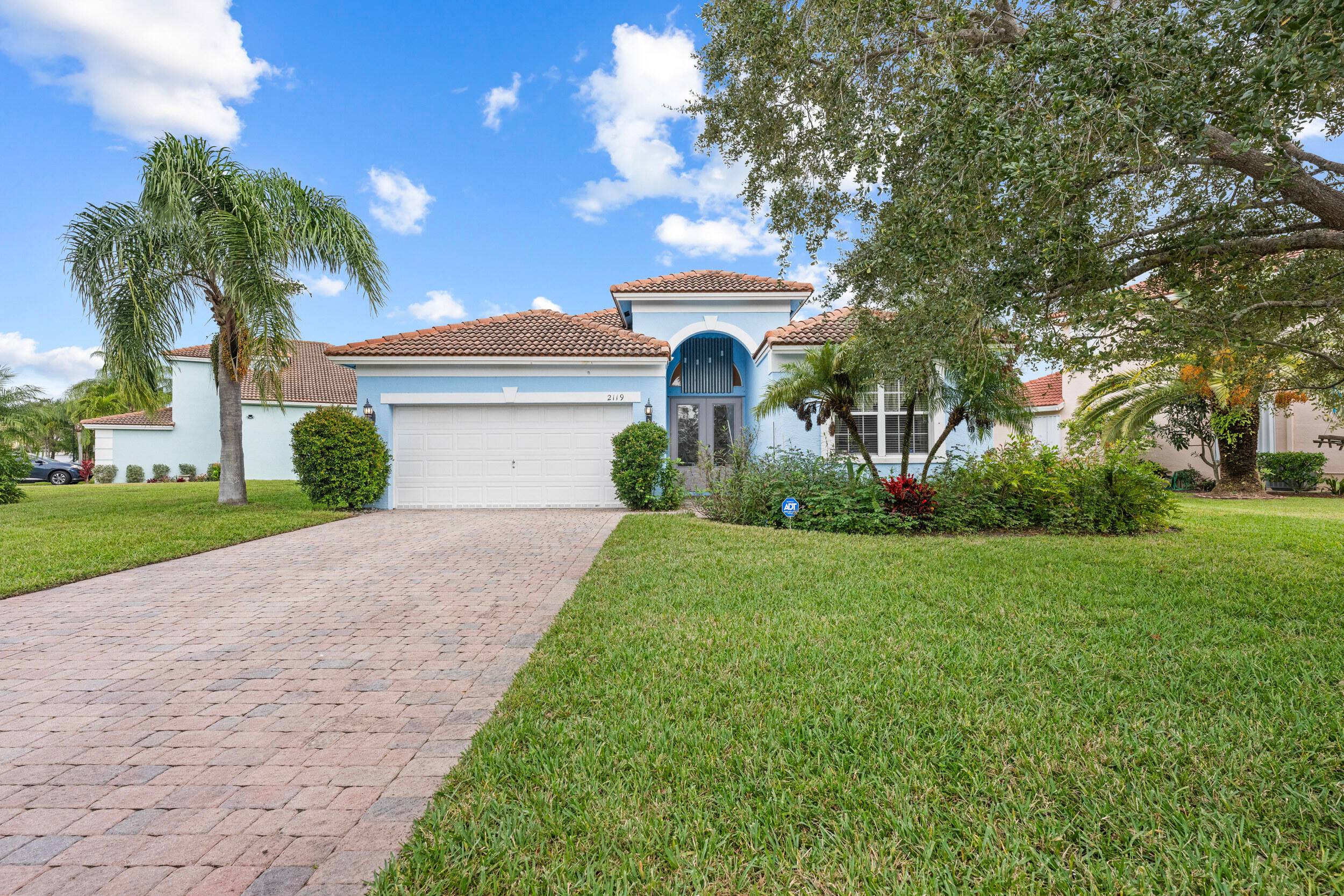 Spacious 3 Bed, 2 Bath with 2 car garage home in family friendly Windemere located in Jensen Beach has been well kept and ready for its new owners.