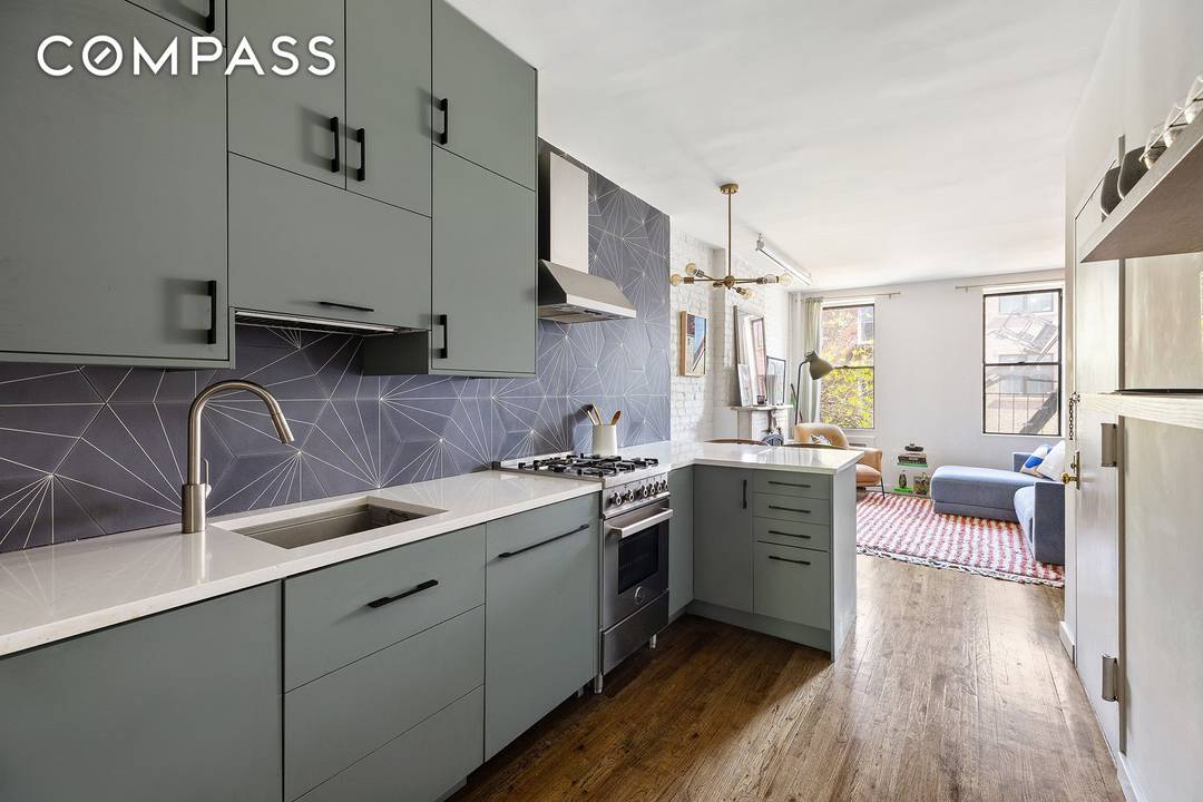 A seemingly impossible find has just hit the market Welcome to 94 Wyckoff Street, a lovely brownstone CONDO just off Smith Street, in the heart of Boerum Hill.