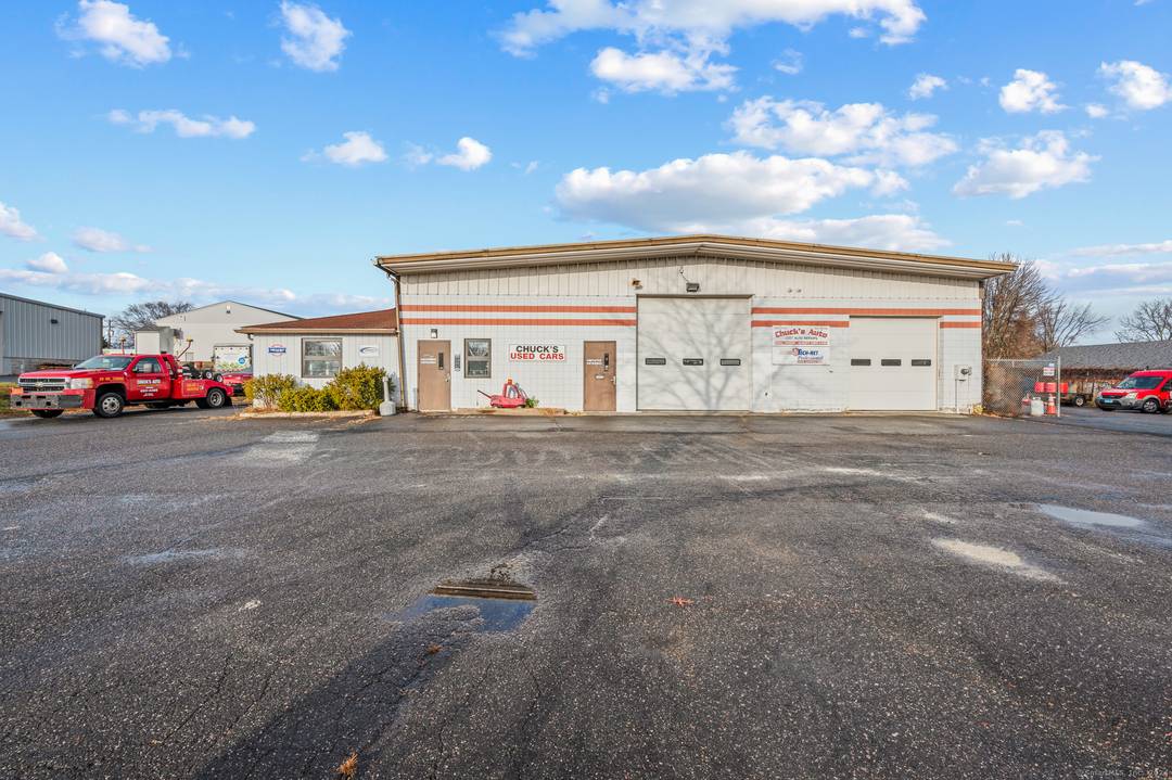 Used Car Dealer Licensed Property.