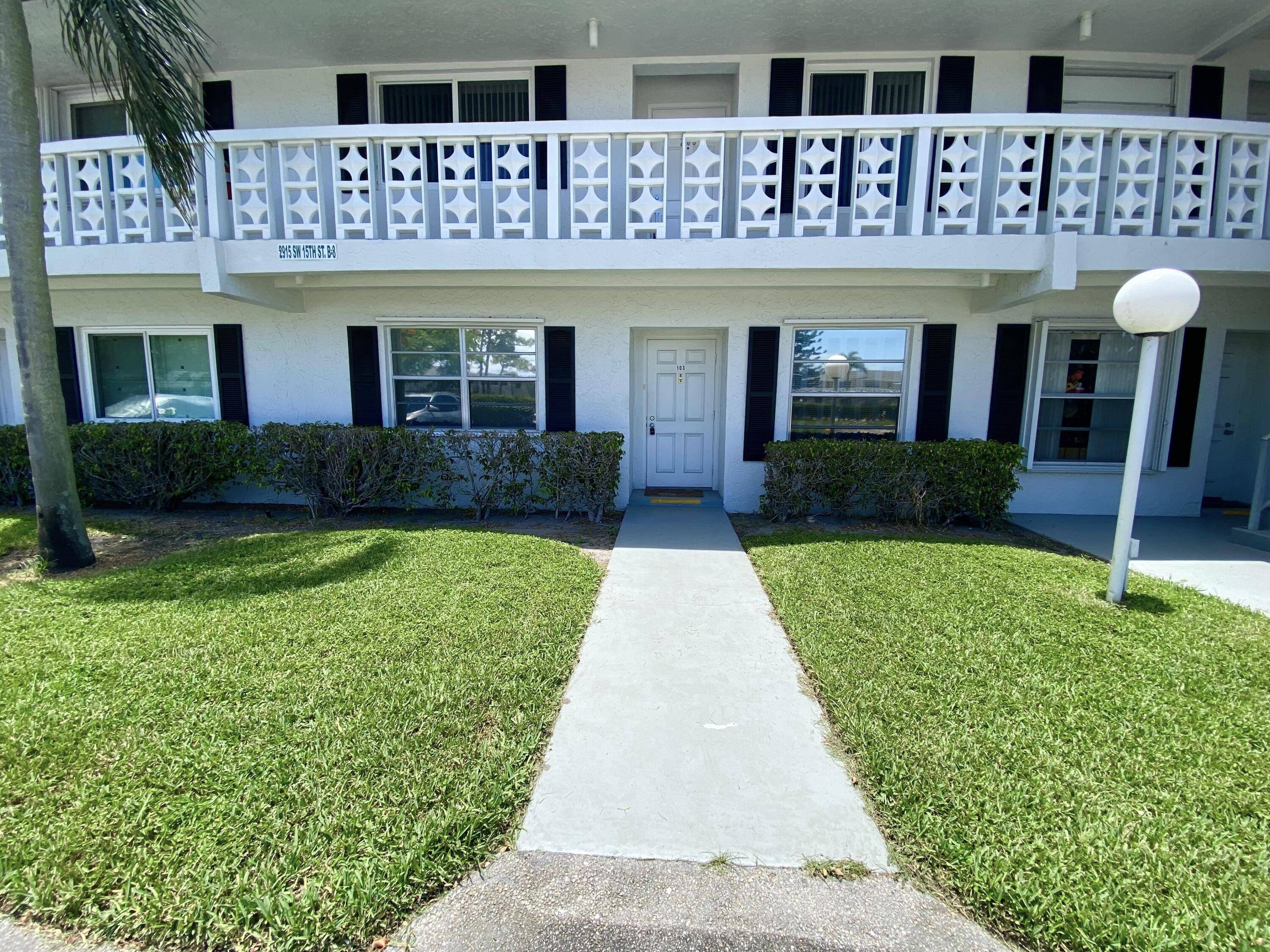 Pines of Delray West. Just reduced to 162, 500 to sell quickly so make sure to see this one SOON !