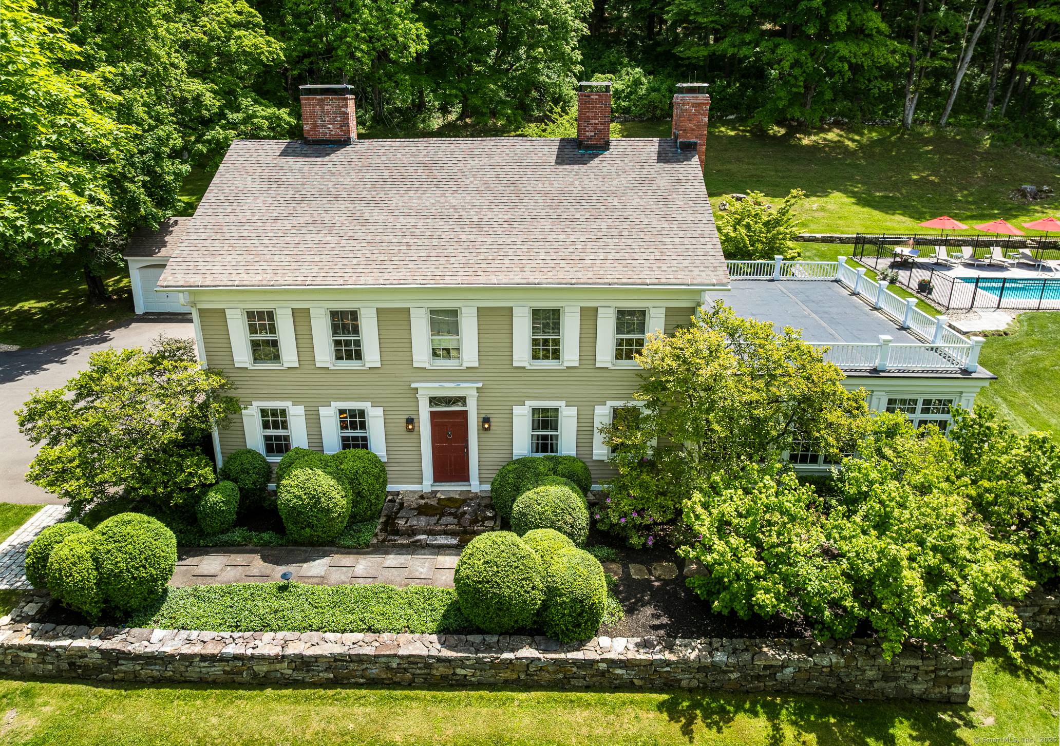 Escape to a place where you can live, work, and play amidst the stunning natural beauty of Litchfield County.