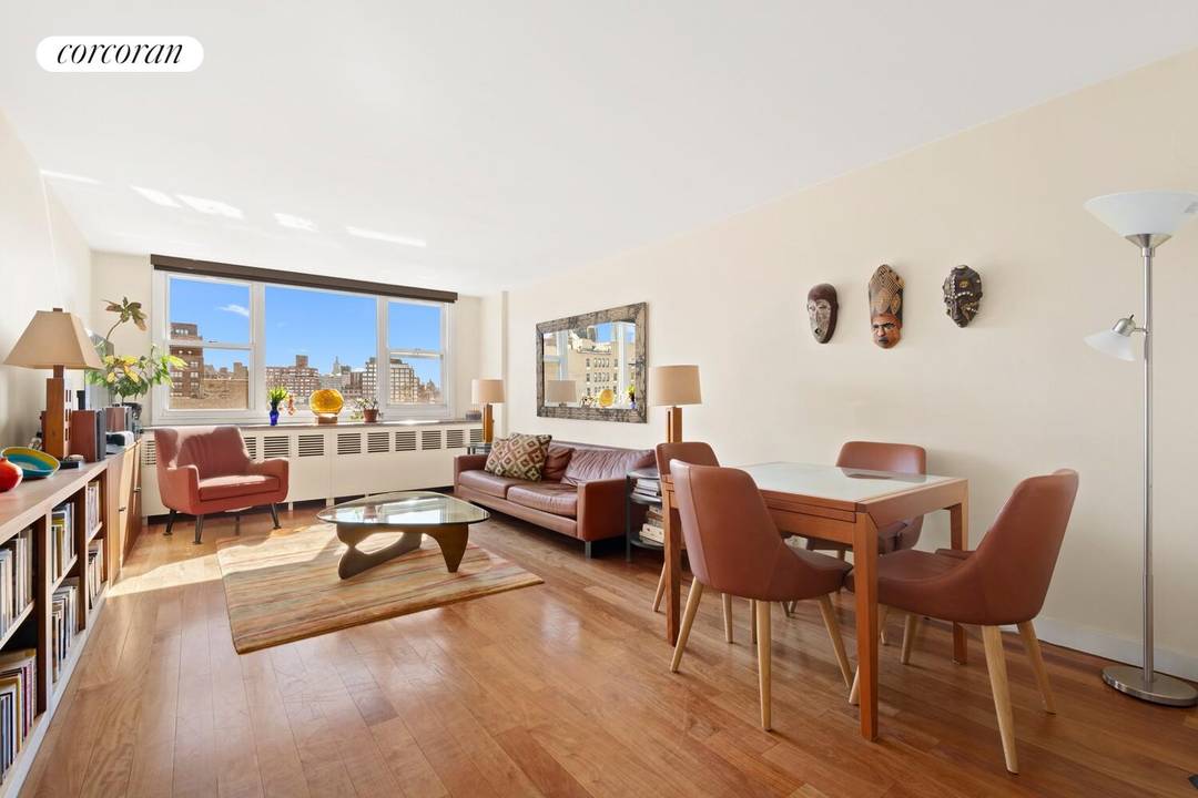 Charming West Village Views !