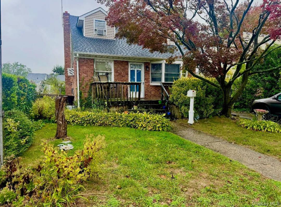 Don t Miss this Quaint Cape Style Home, Located in The Heart of East Meadow !