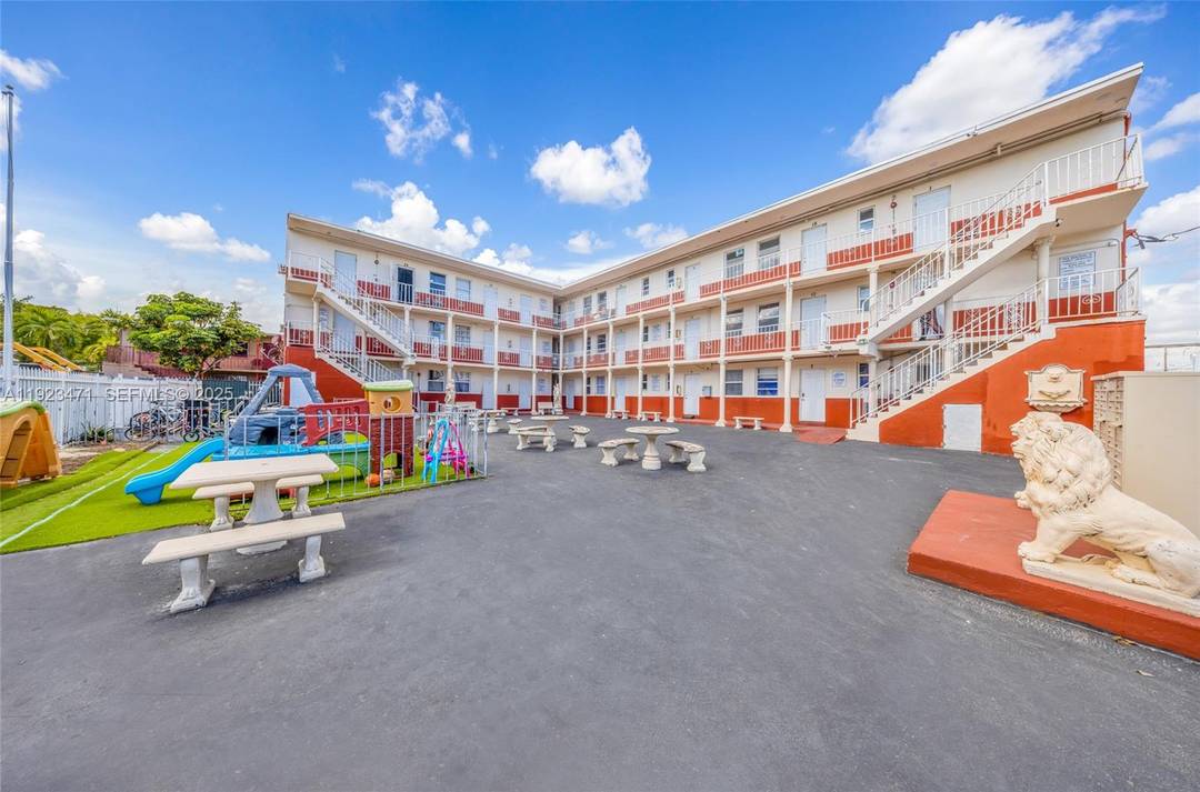 This stabilized, cash flowing 24 unit multifamily property sits on a 13, 300 SF corner lot in Miami s urban core and has been fully renovated with new roofing, updated ...