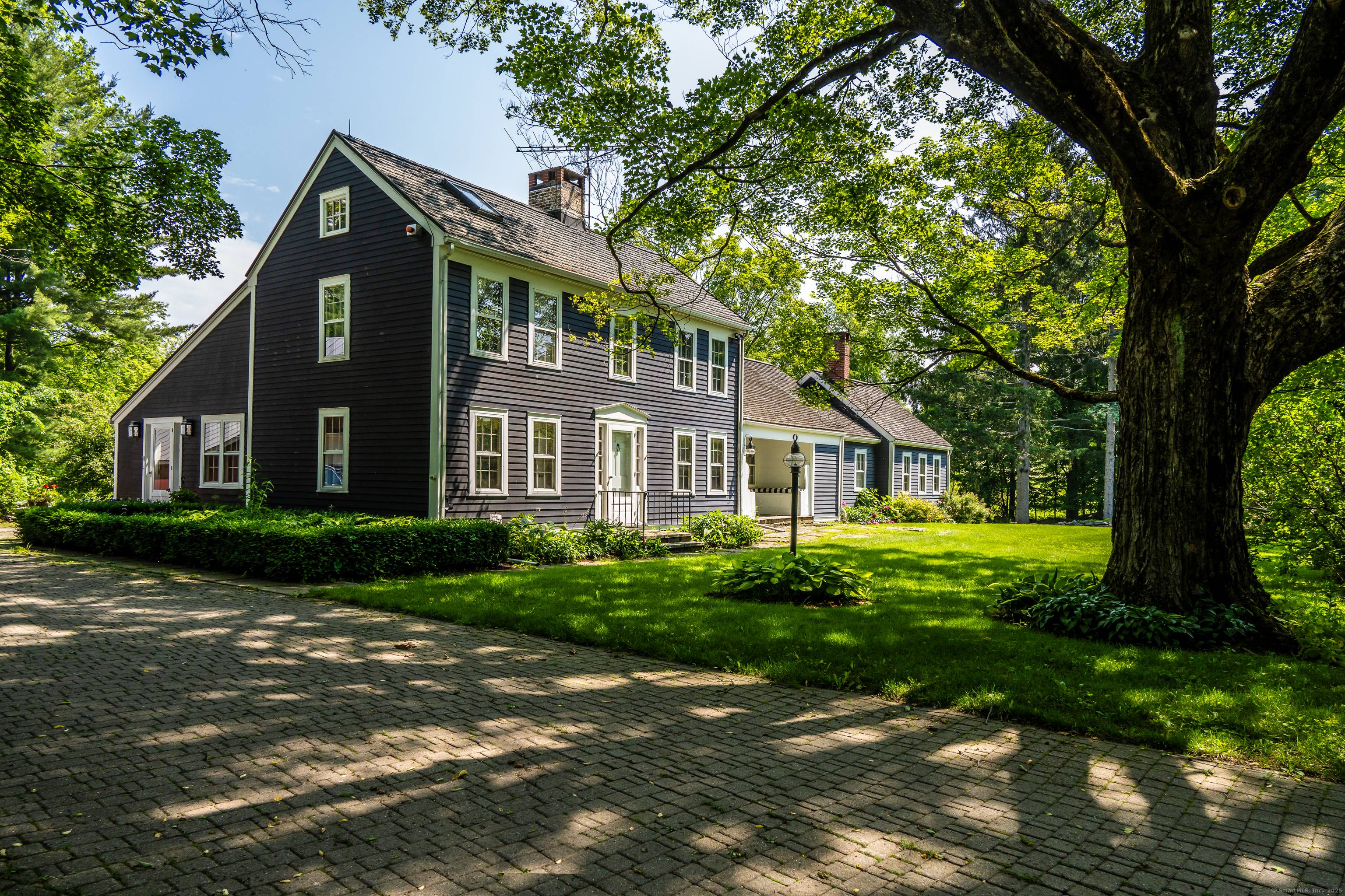 Nid D'Alcyon, French for Kingfisher Nest is a truly charming home with a rich history.