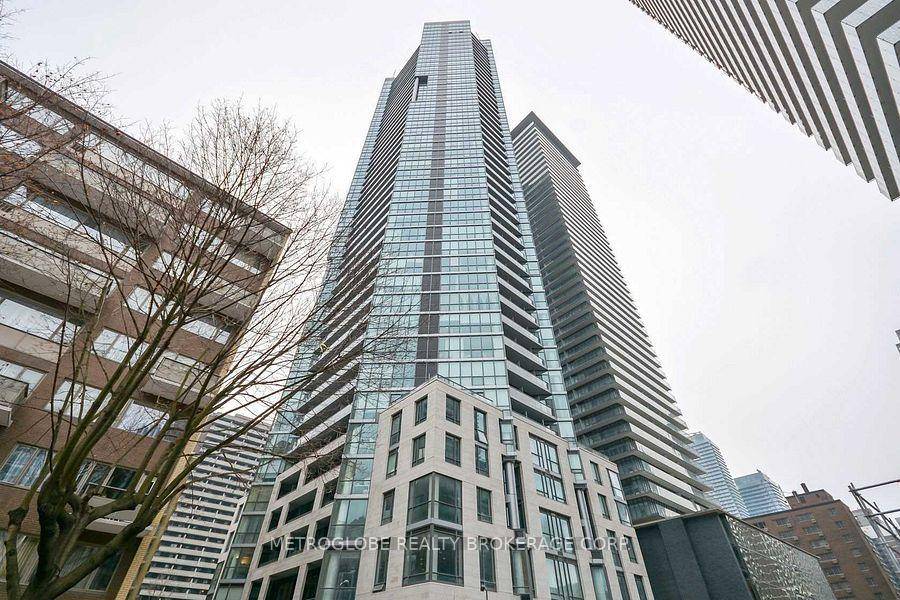 Rarely Available Higher Floor Unit, With Fantastic City Views Beautiful Luxury Condominium In Toronto's Upscale Chaz Yorkville In Bloor Yonge Neighborhood The Lavish Layout Offers A Den Off the Main ...