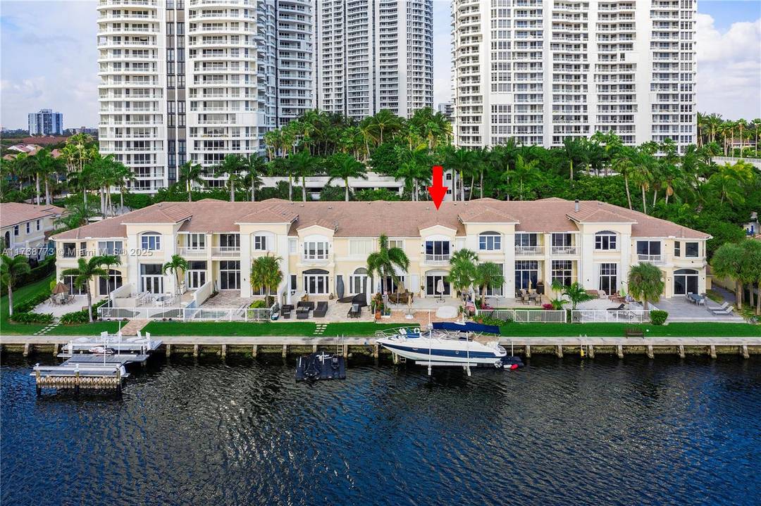 Intracoastal Front Courtyard Home at the Point of Aventura !