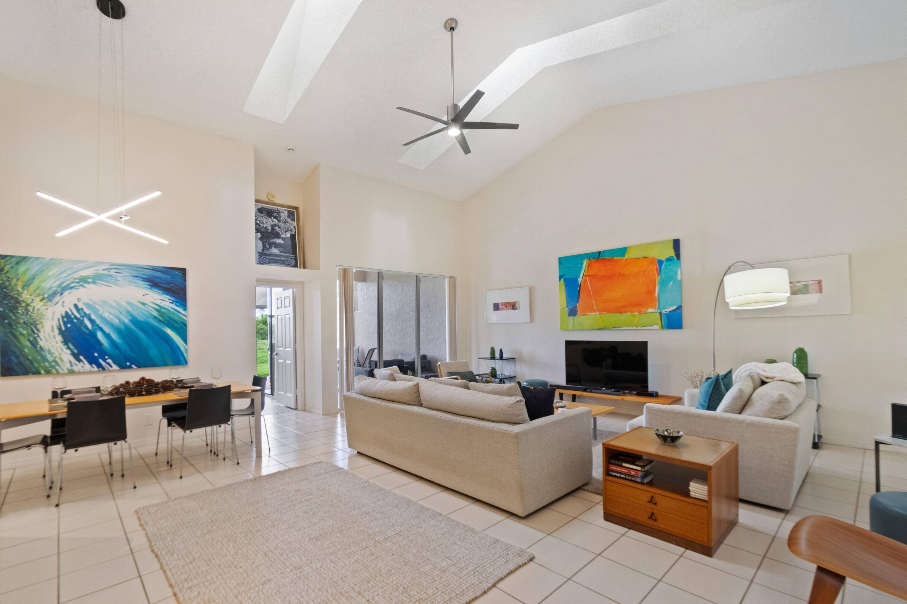 Private, Tranquil location in PGA National Golf Resort Community.