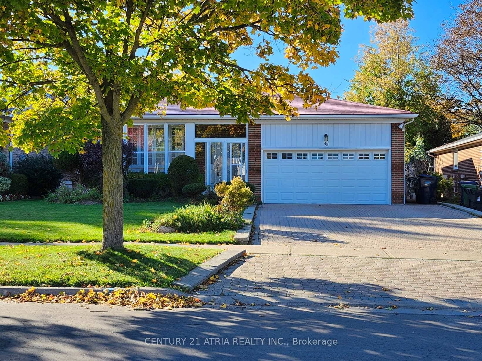 Main and Upper Level for Lease, Facing East, 4 BRS 2 BATHS, Skylite, New Front Load Washer Dryer, Large Eat In Kitchen, Granite Top, Double Sink, MBR 2 pc Ensuite, ...