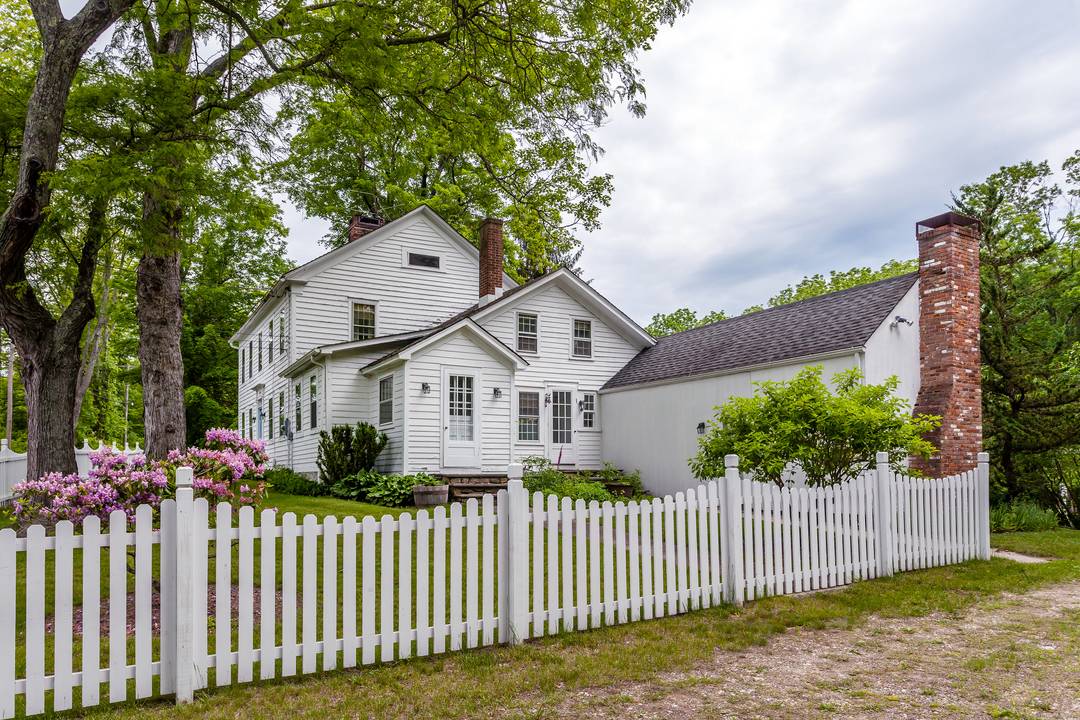 Located in beautiful Litchfield County, antique lovers will delight in this absolutely charming C.