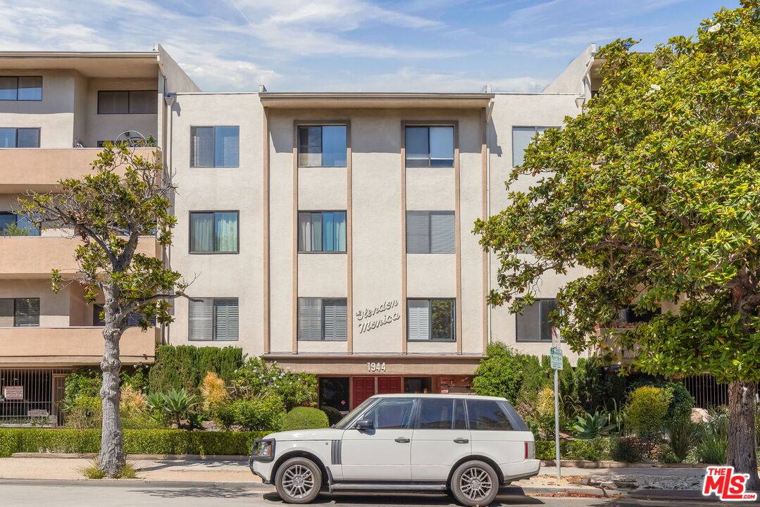 1944 Glendon Ave 2BR La