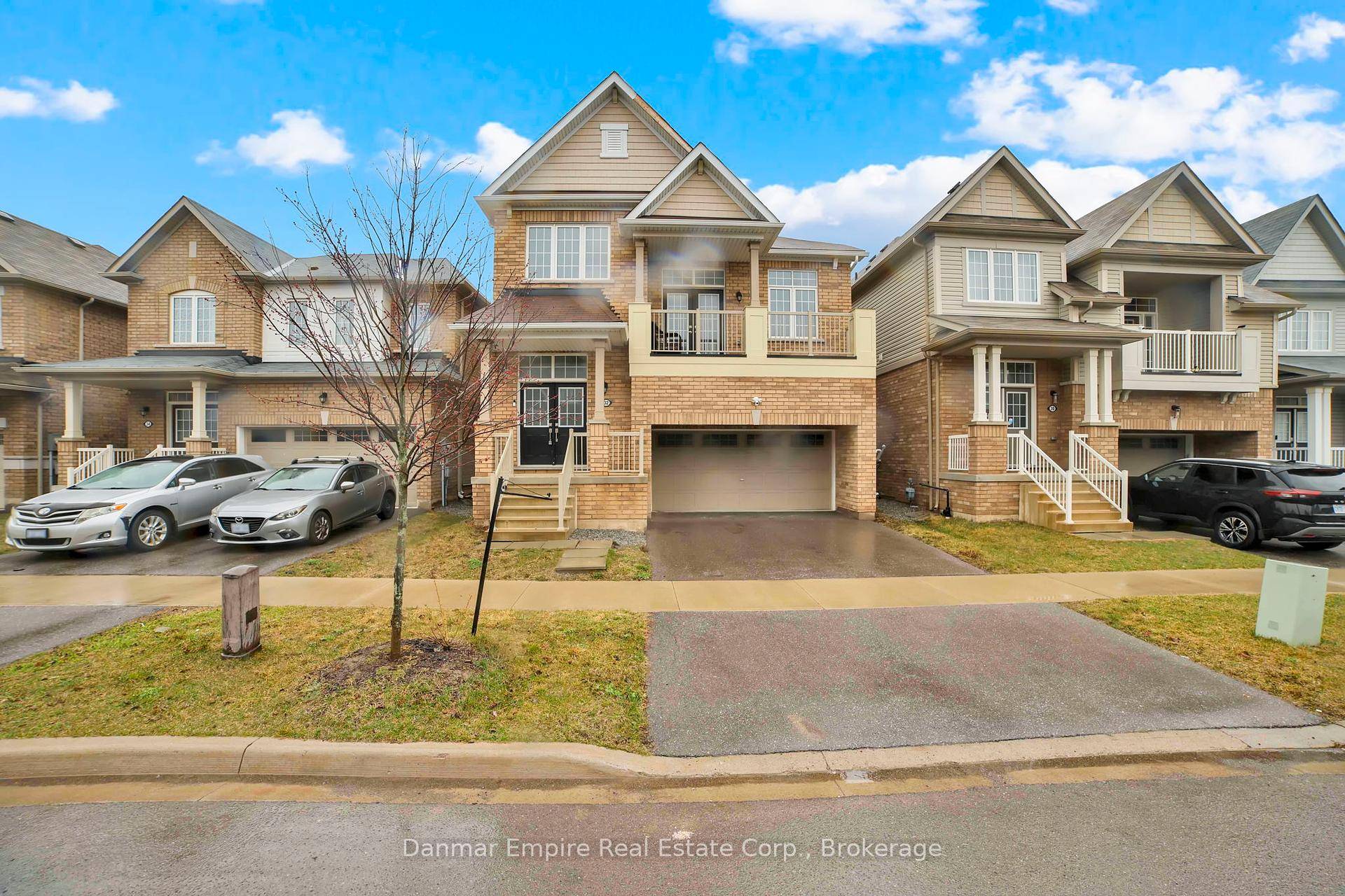 Welcome to your dream home in Thorold's sought after Hurricane Merrittville neighborhood !
