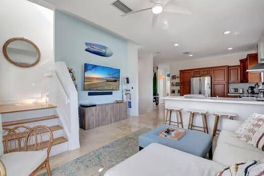 Experience the ultimate lifestyle in Downtown Delray Beach.