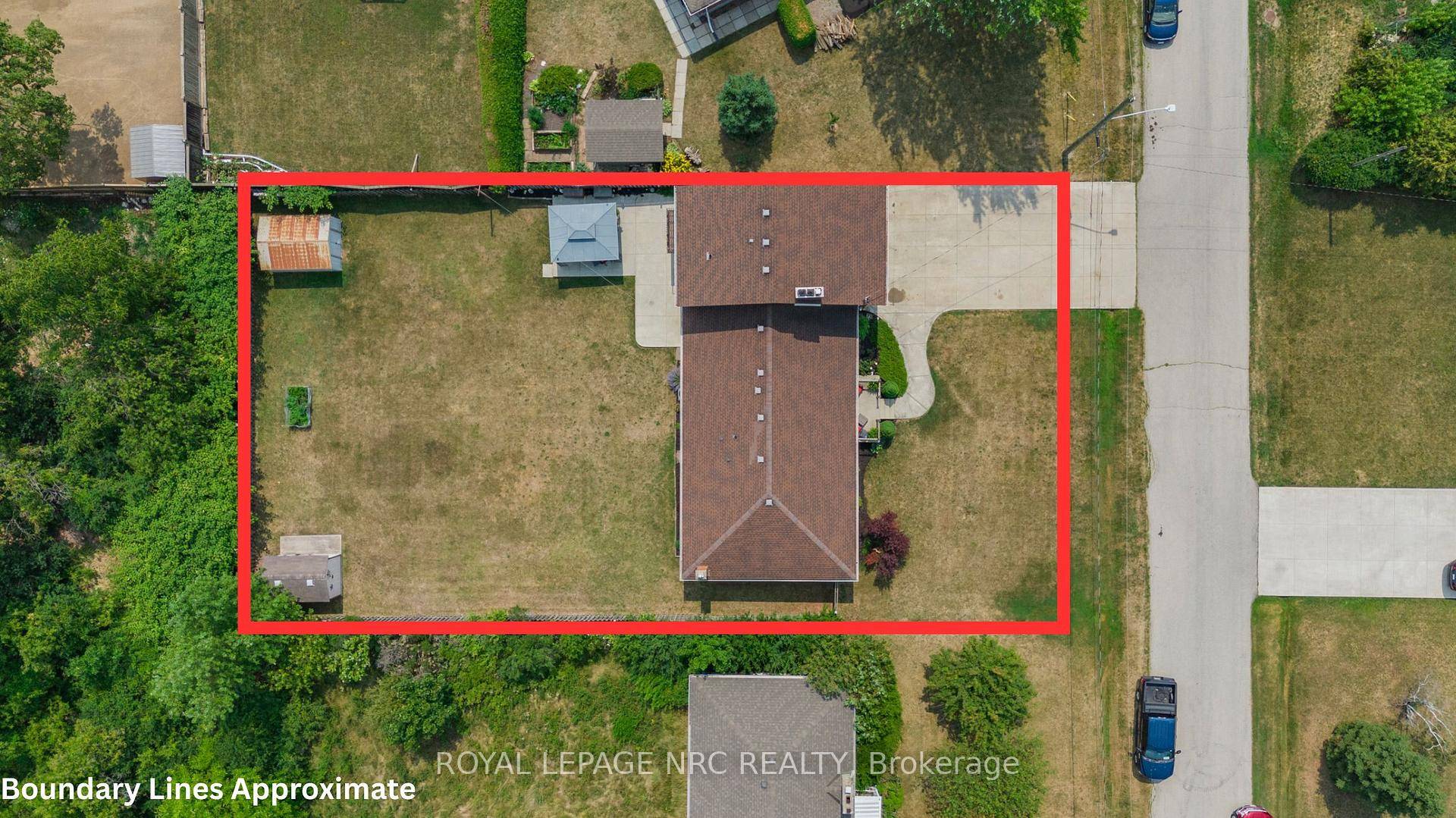 One. of. a. Kind Legal DUPLEX on a Huge Lot !