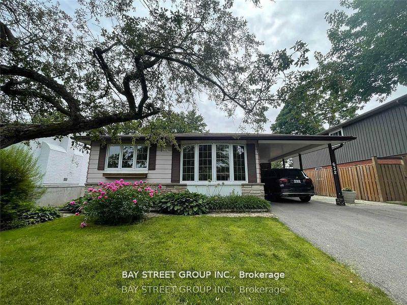 Gorgeous And Spacious 3 Bedroom 2 Bathroom Detached Home On A Quiet Crescent In Desirable Southeast Burlington.