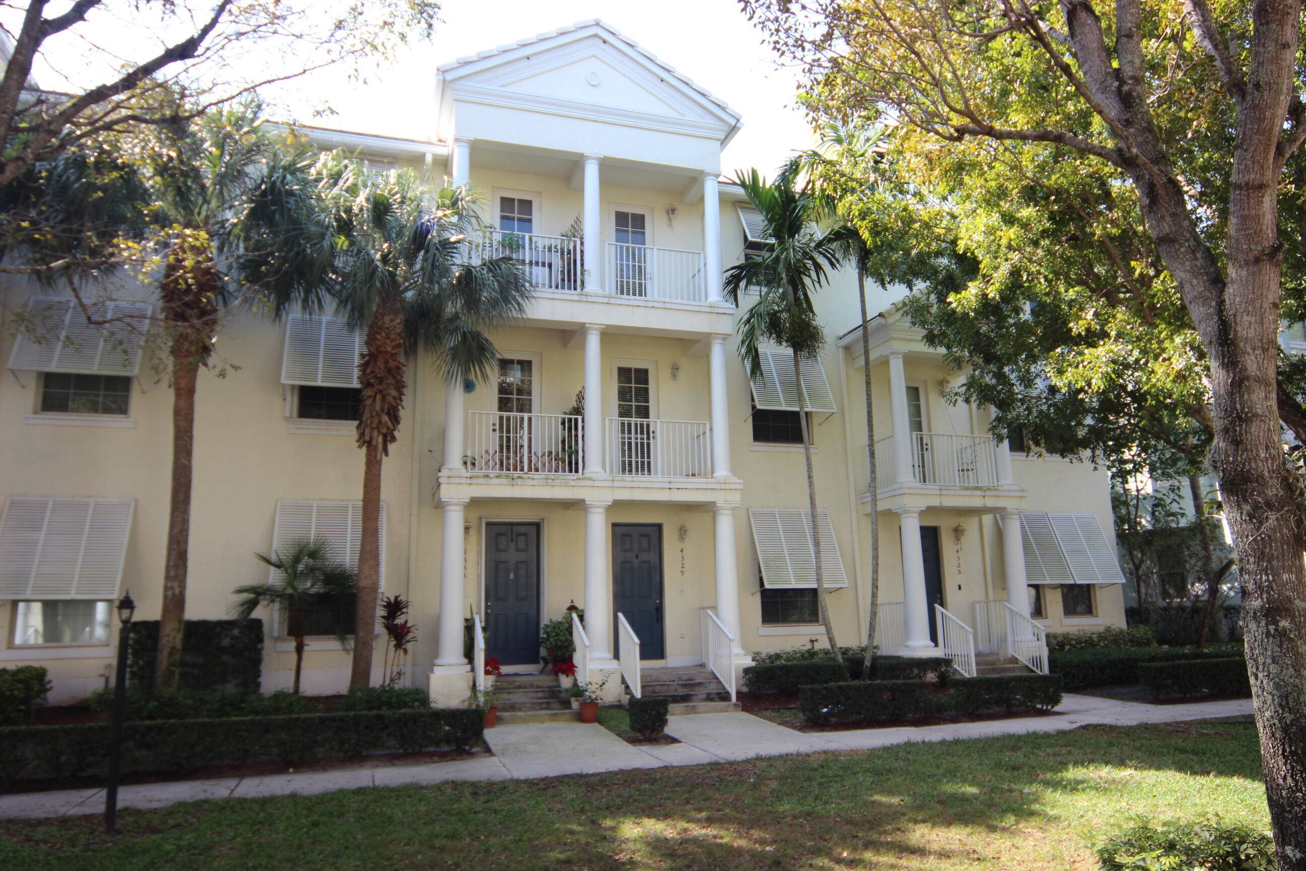 The opportunity to live in Downtown Abacoa featuring 3 bd 2 full baths 2 1 2 baths with downstairs living flex space featuring half bath.