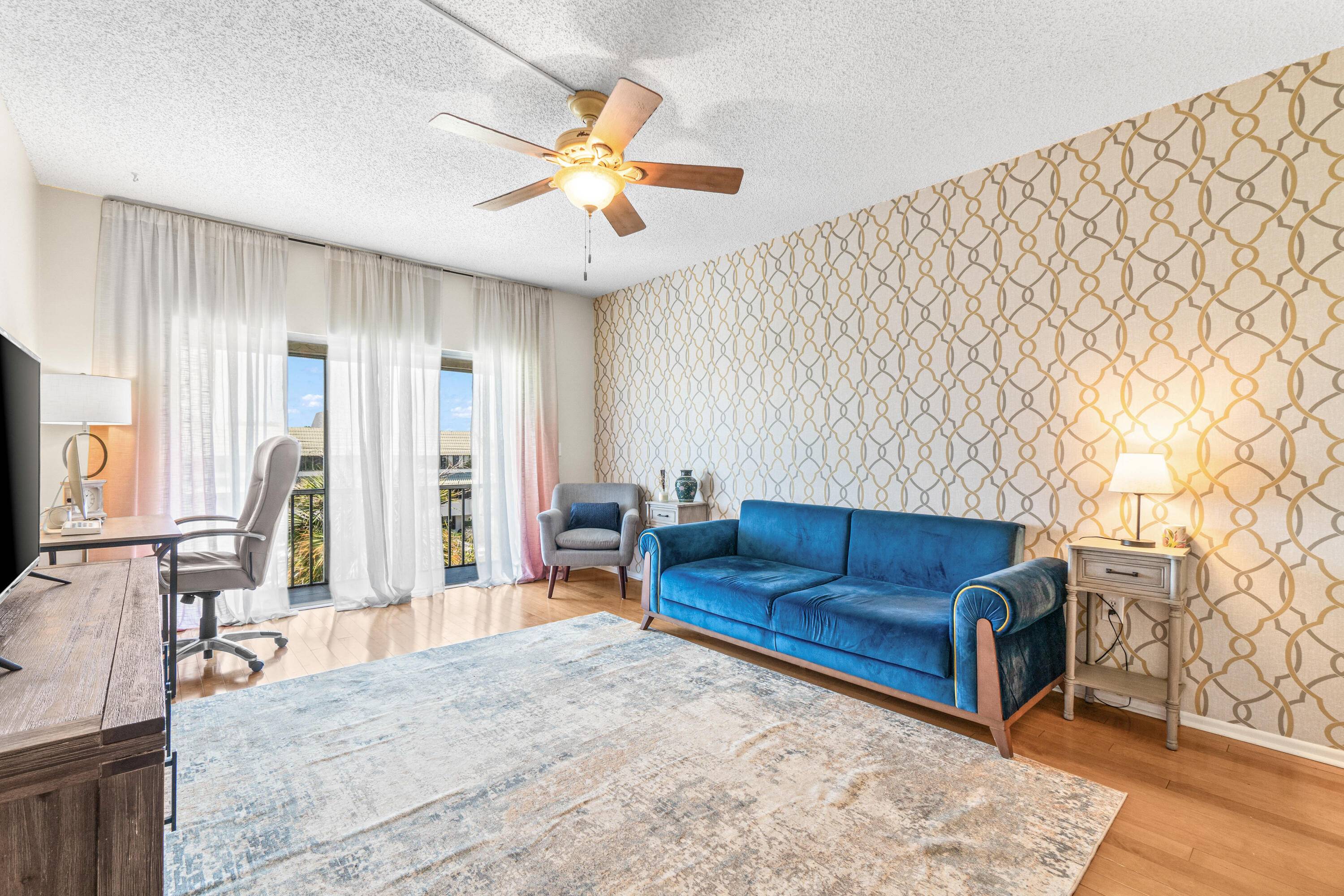 Rarely Available 2 Bed, 2 Bath Condo in Downtown Boca Raton only 4 sales in the last 2 years !