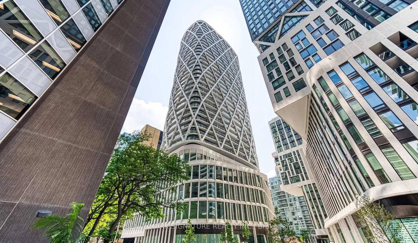 Move into this bright, functional 0.