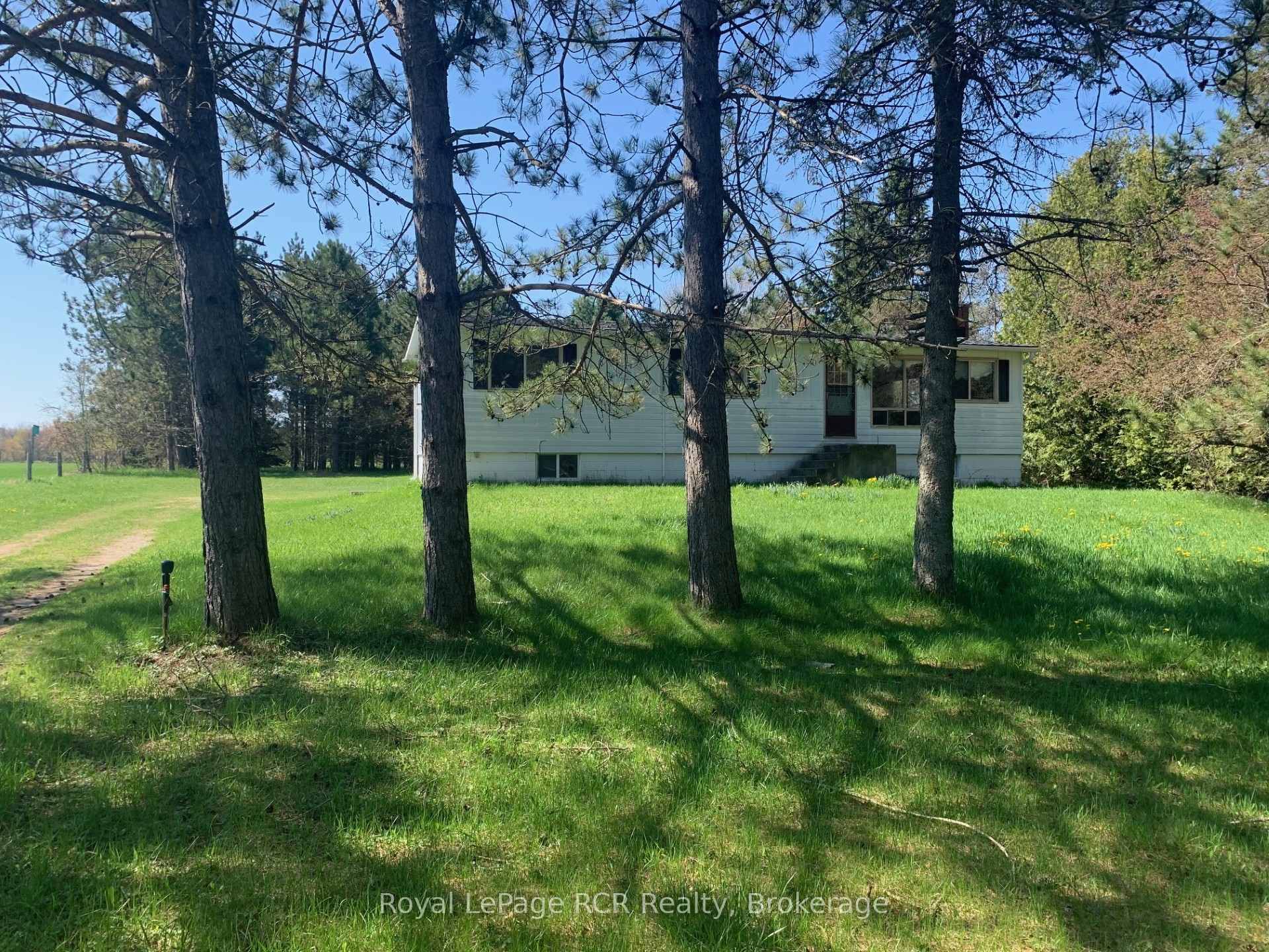 YOUR country retreat, With an acre of land over looking green pastures and waving forest, the sense of peace just takes over.