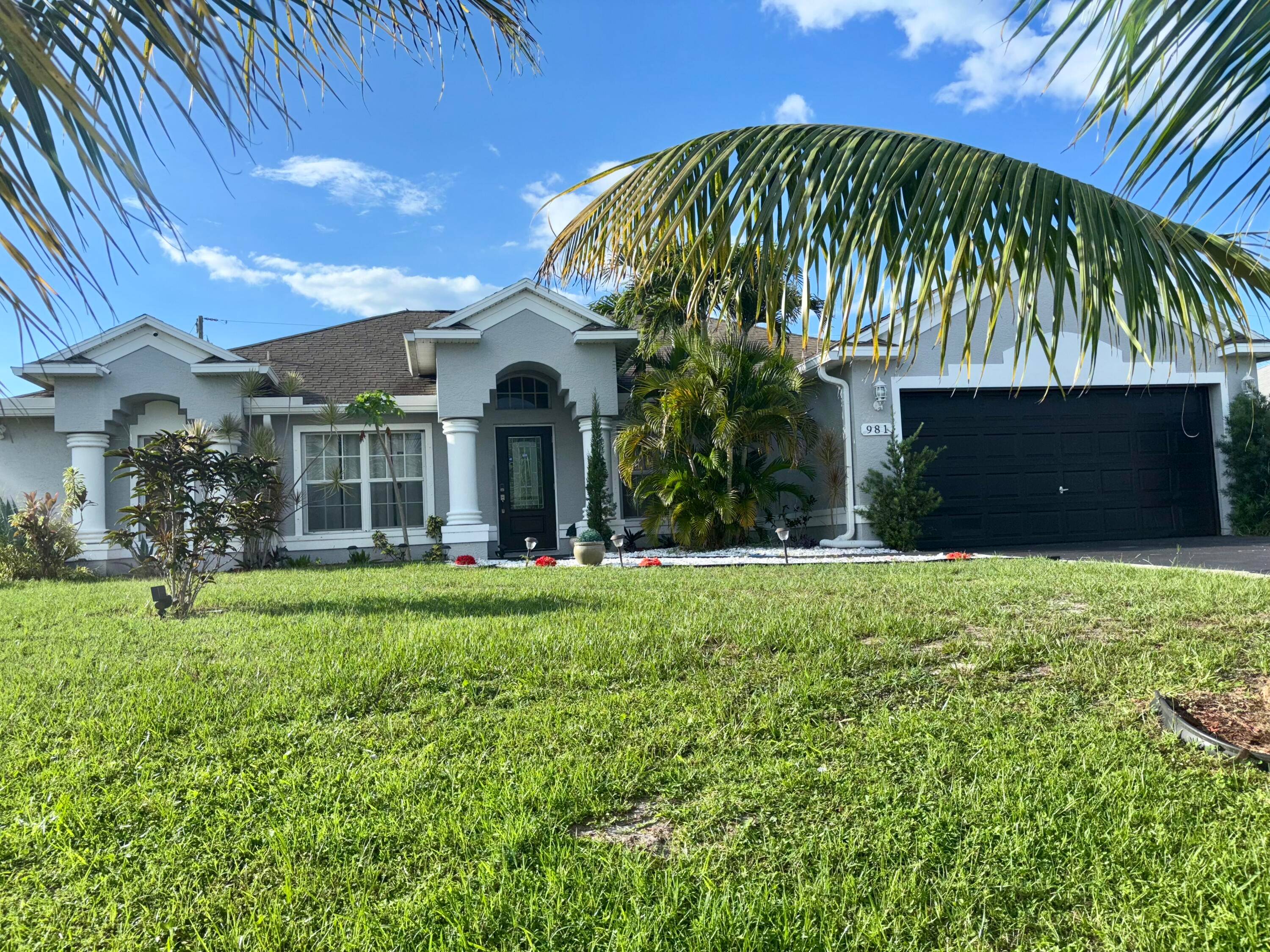 4 2 BUILT BY MERCEDES HOMES, THIS LOVELY HOME BOASTS, TILE AND WOODFLOORING THROUGHOUT, GRANITE COUNTERTOPS WITH 42INCHES CABINETS WITH CUSTOM BACK SPLASH, STAINLES STEEL APPLIANCES, TRAY CEILINGS IN THE ...