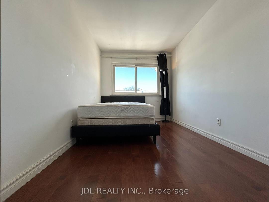 Very bright ! Really Spacious !