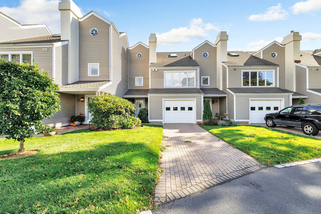 Feel like you're on vacation every day !