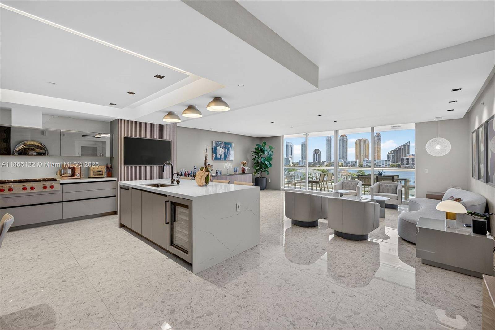 Wow ! Welcome To The Spectacular Contemporary Residence In Belle Mare The Most Exclusive Building On Williams Island.