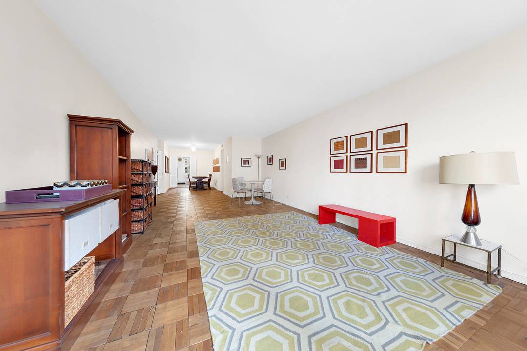 Opportunity to Create a Spacious Home in Prime Lenox Hill Apartment 6G offers a rare chance to create a generously sized residence in a full service building.