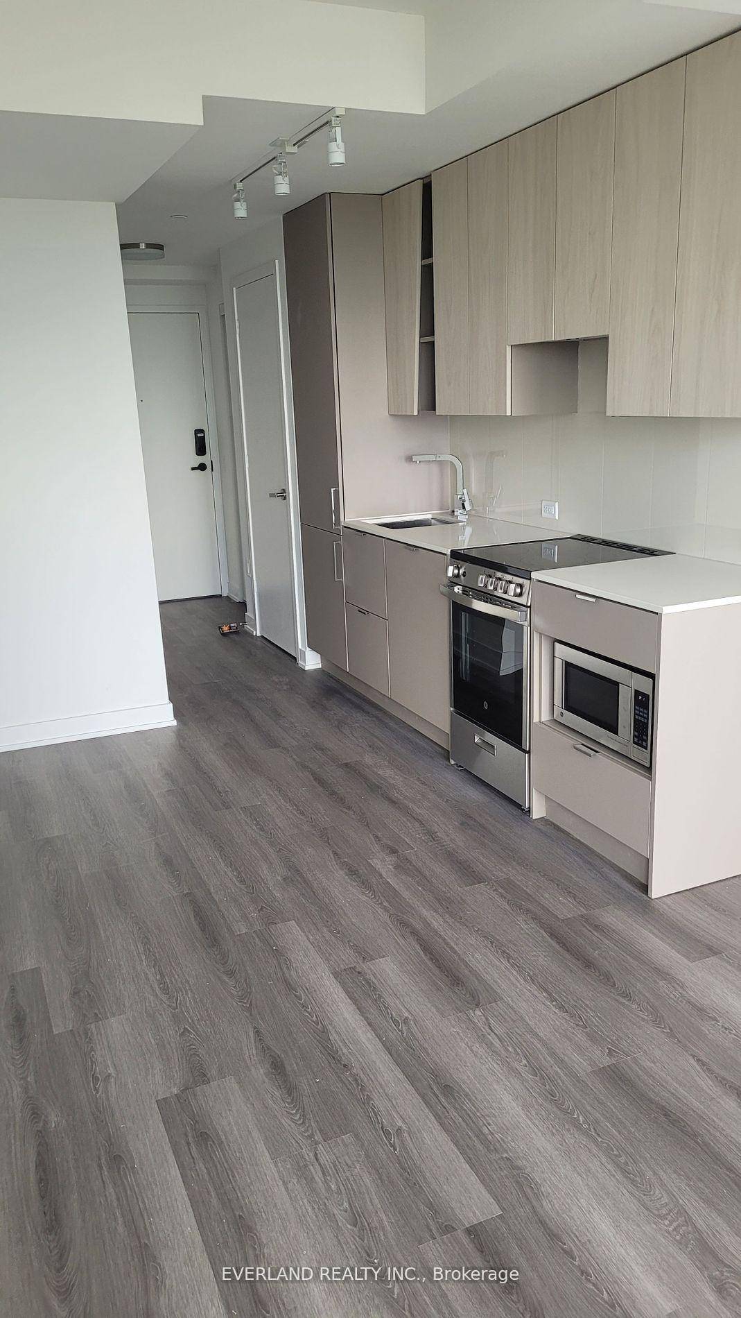 M City2 in Heart of Mississauga