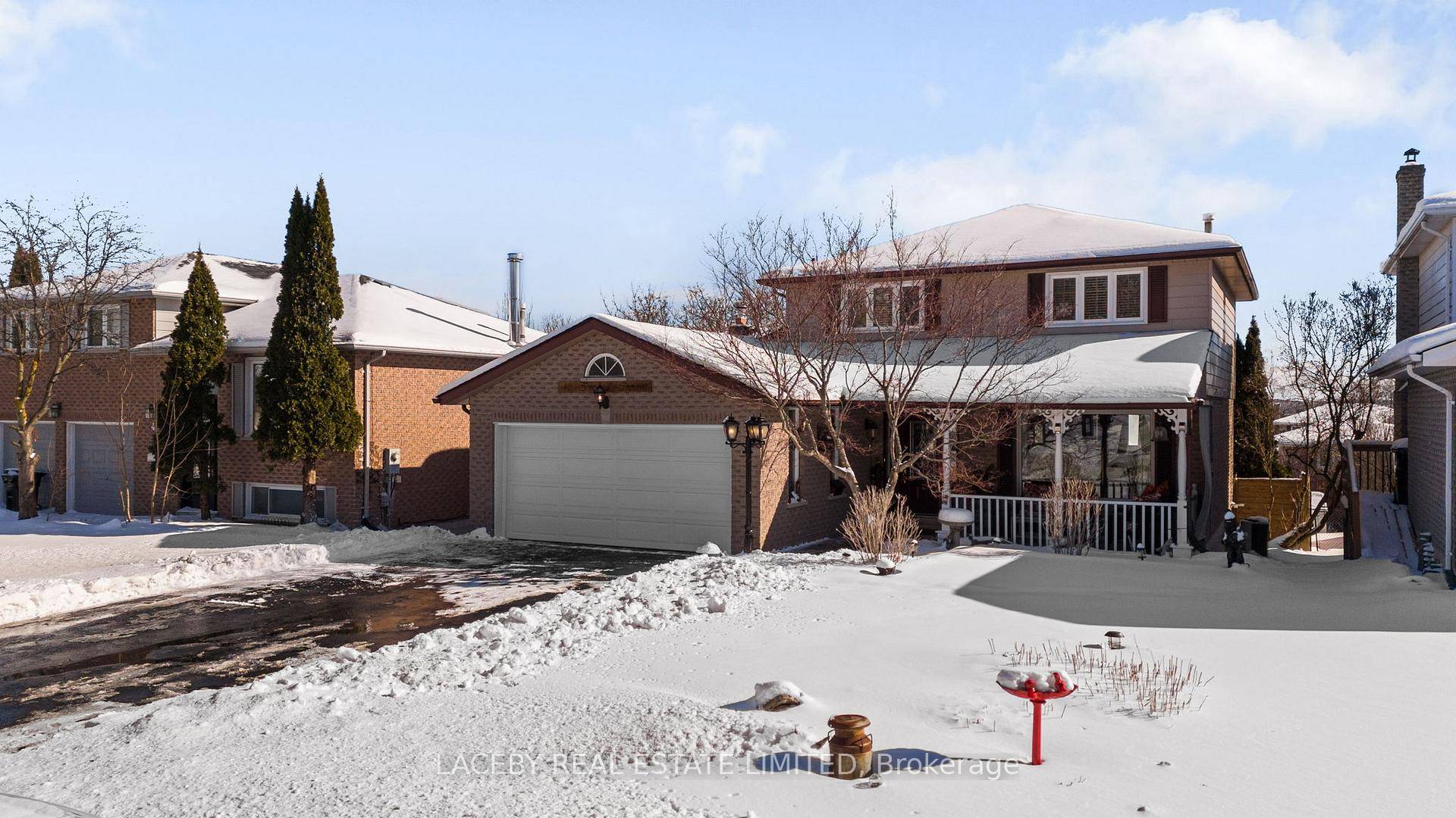 Beautiful Cherrywood Model, 3 Bedroom, 4 Bathroom Home in One of BWG's Sought After Subdivisions.