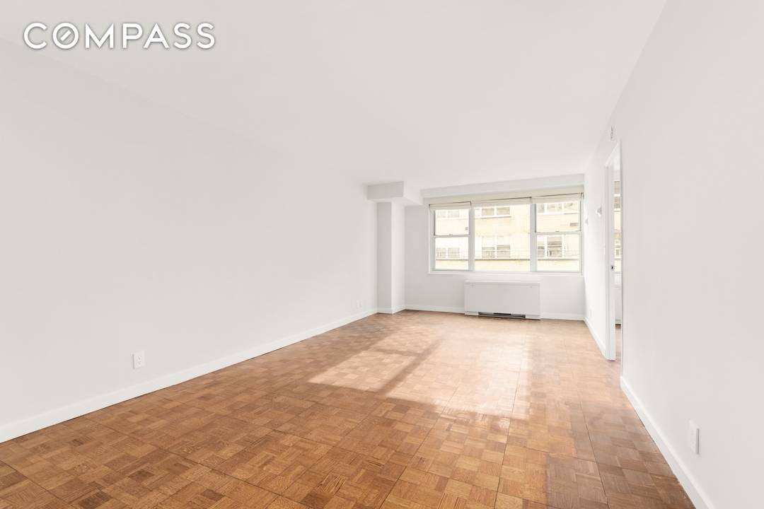 Let the sun shine into this south facing quiet and bright one bedroom at 520 East 72nd Street near the calm East 72nd Street cul de sac.