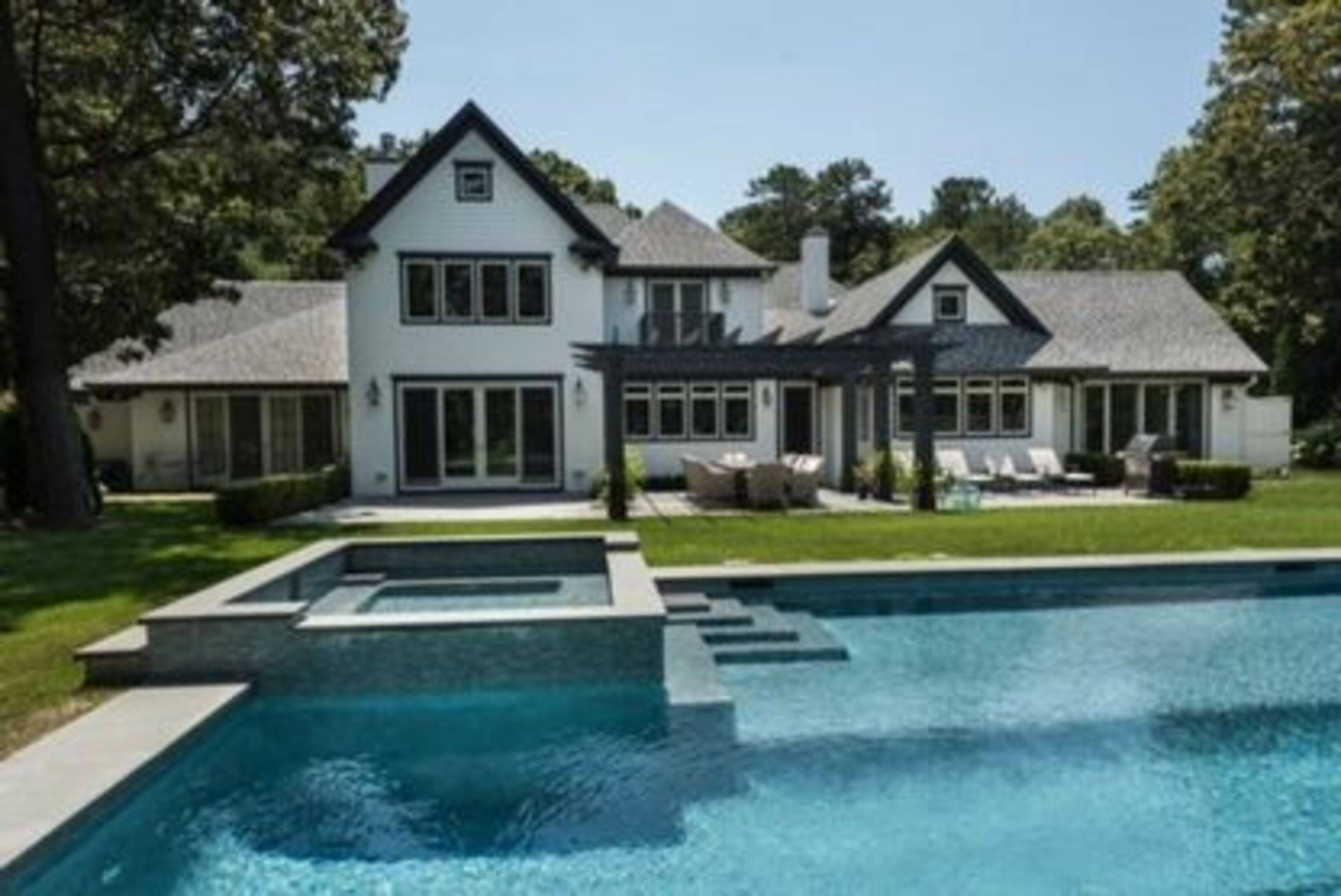 Newly Renovated East Hampton Home!