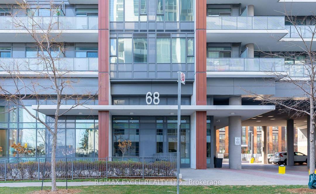 Move in Ready Luxury 2 bedroom unit situated in the heart of North York.