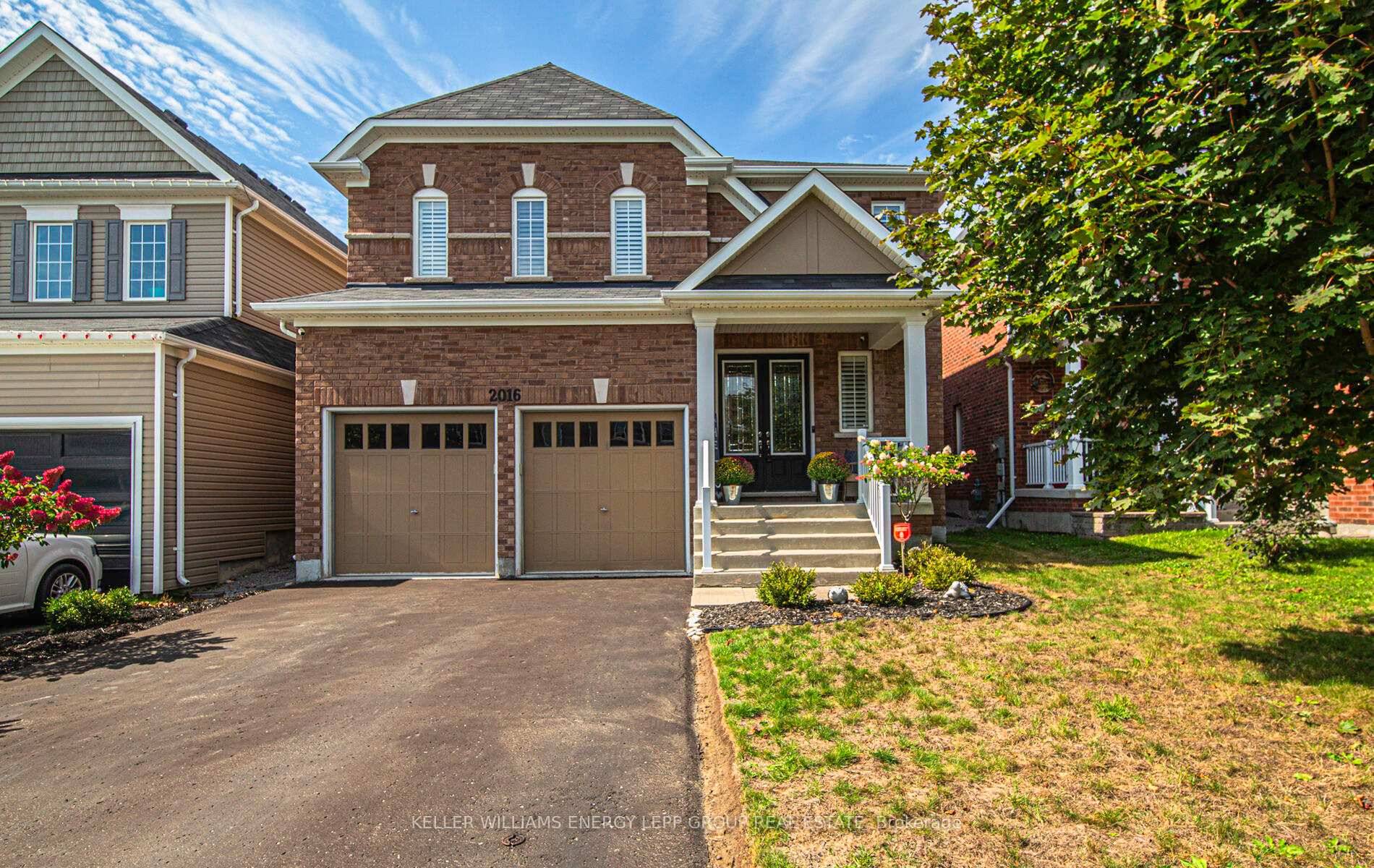 A True Showstopper in North Oshawa !