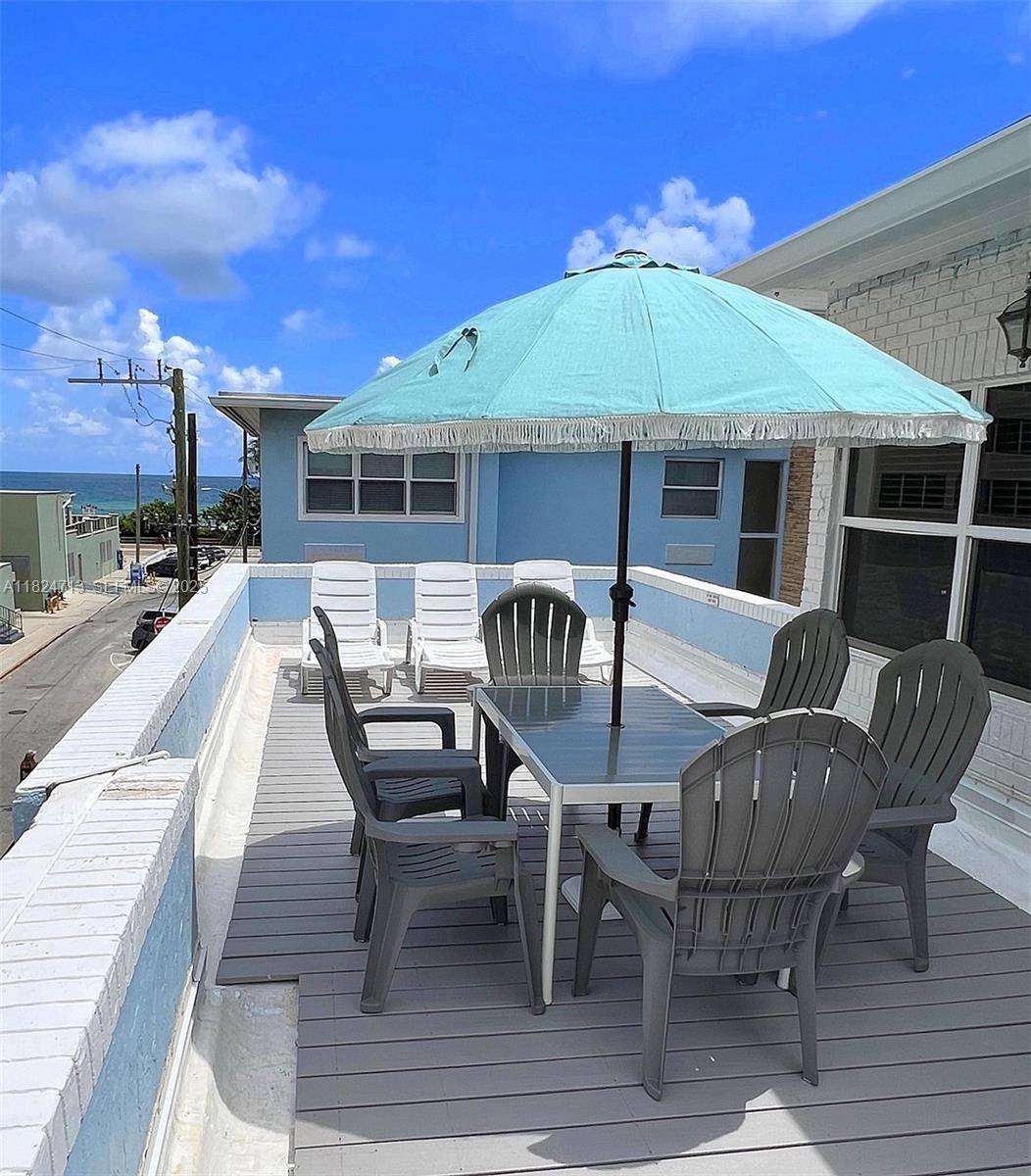 This Hollywood Beach Penthouse has a generous 1425 sqft and a 220 sqft balcony with ocean and intercoastal views.