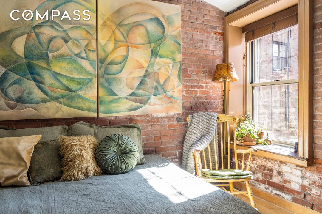 Charming garden level studio with in unit washer dryer, ideally located in the heart of the West Village.