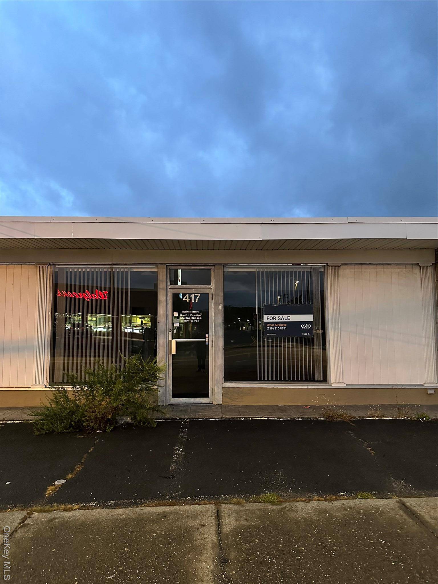 Don t miss this rare opportunity to own a freestanding commercial building in one of Orange County s busiest and most desirable corridors.