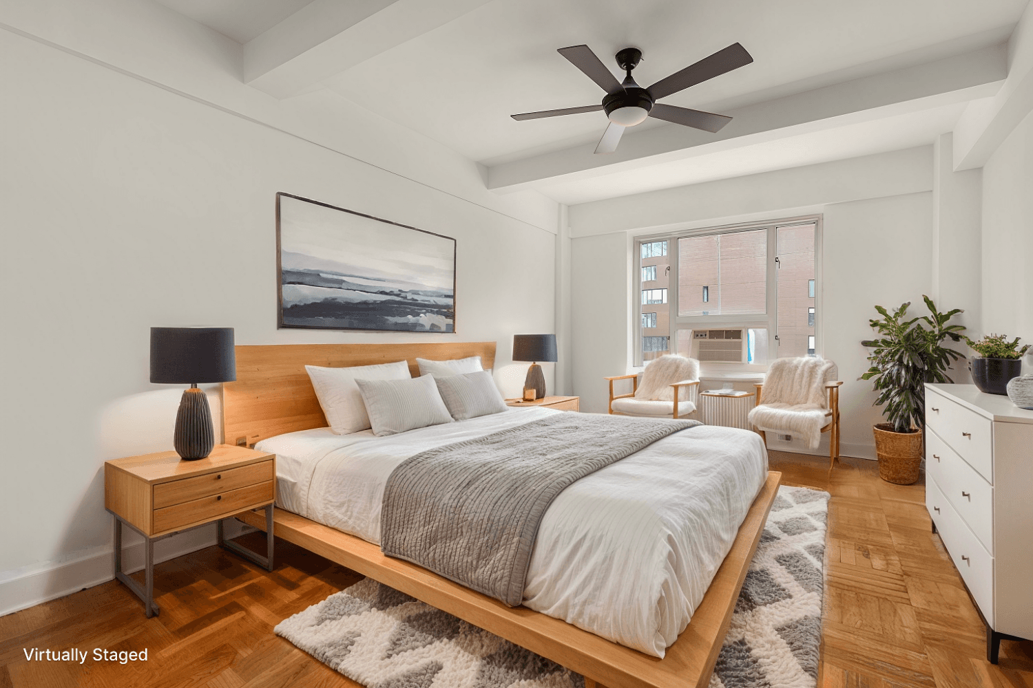 Nestled on the 11th floor of the renowned Goodhue House, this exquisite one bedroom, one bathroom corner residence embodies classic New York City living at its finest.
