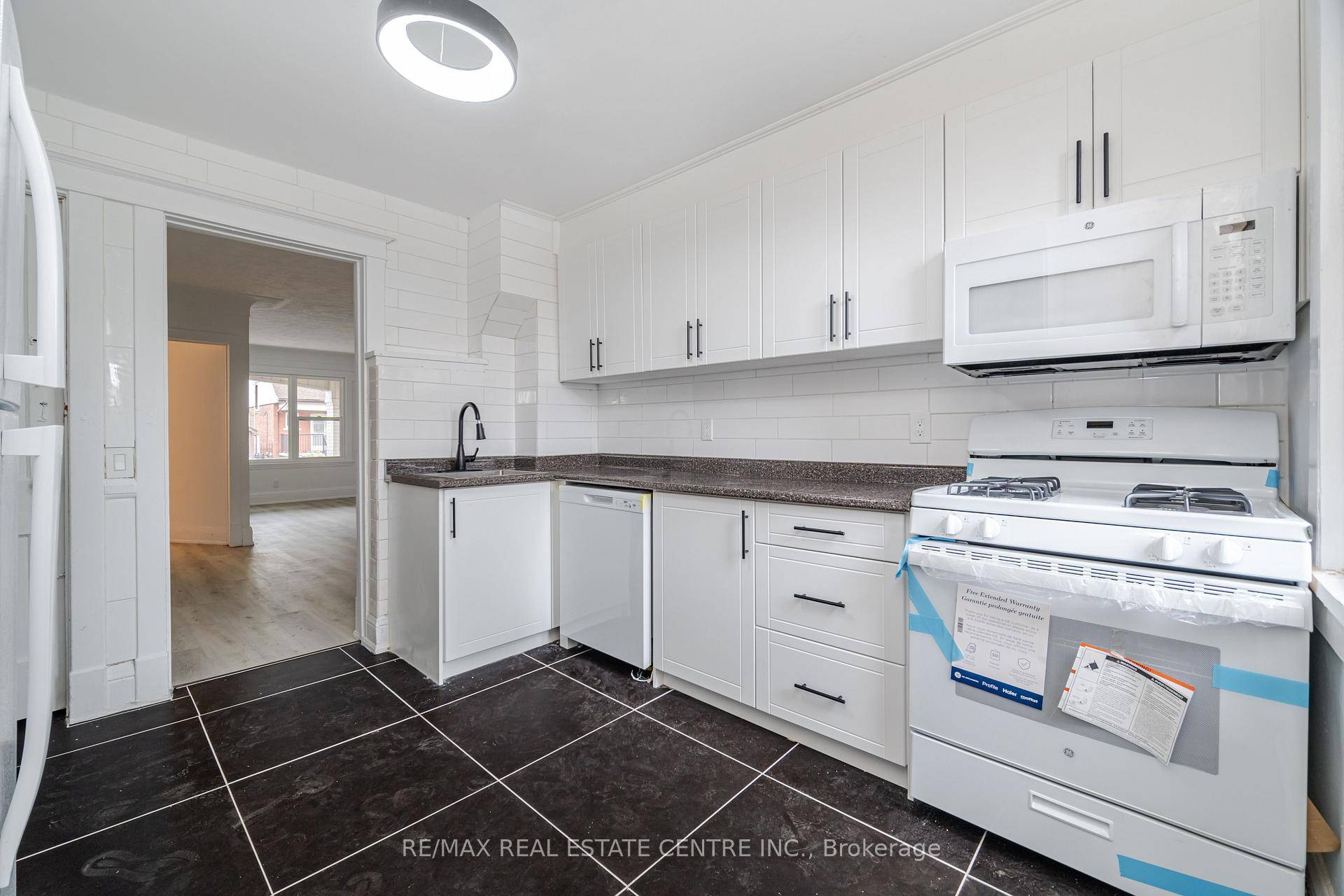 Welcome to 463 Dunsmure Road in Hamilton a first time home buyers dream and a rare opportunity to own a pocket friendly detached home that's priced to sell !