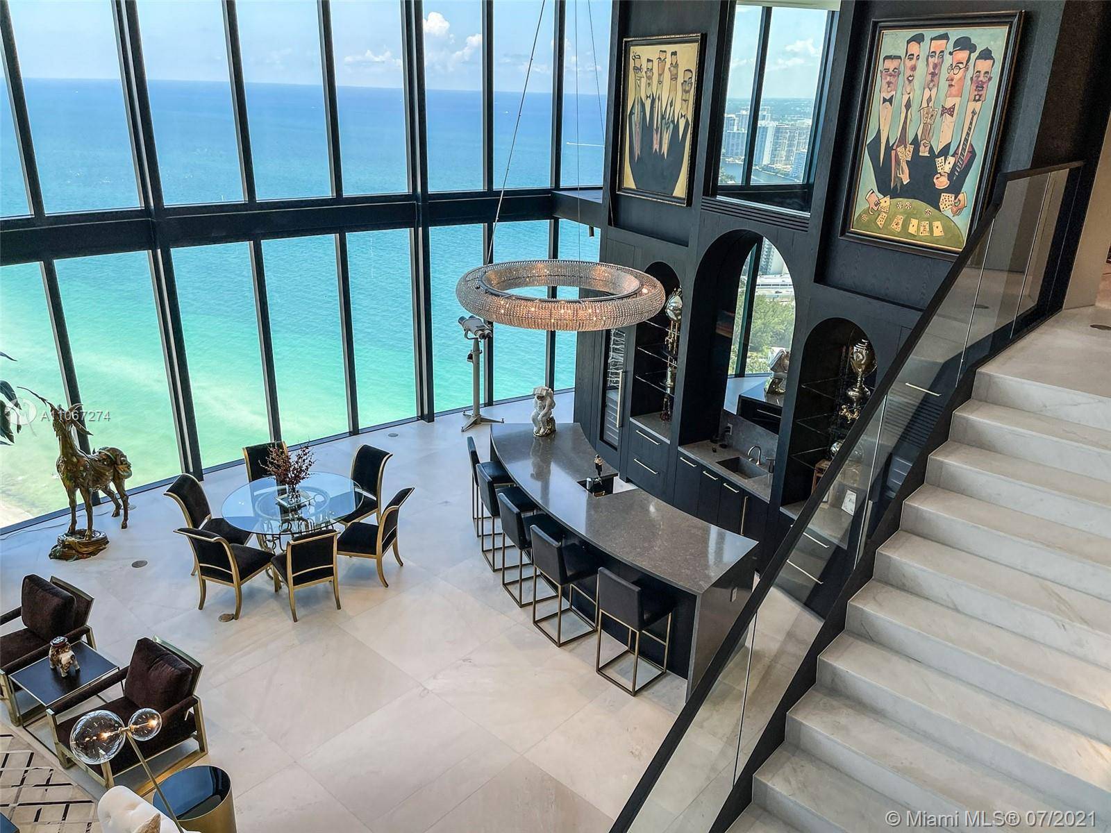 Porsche Design Tower s best residence and floor plan.