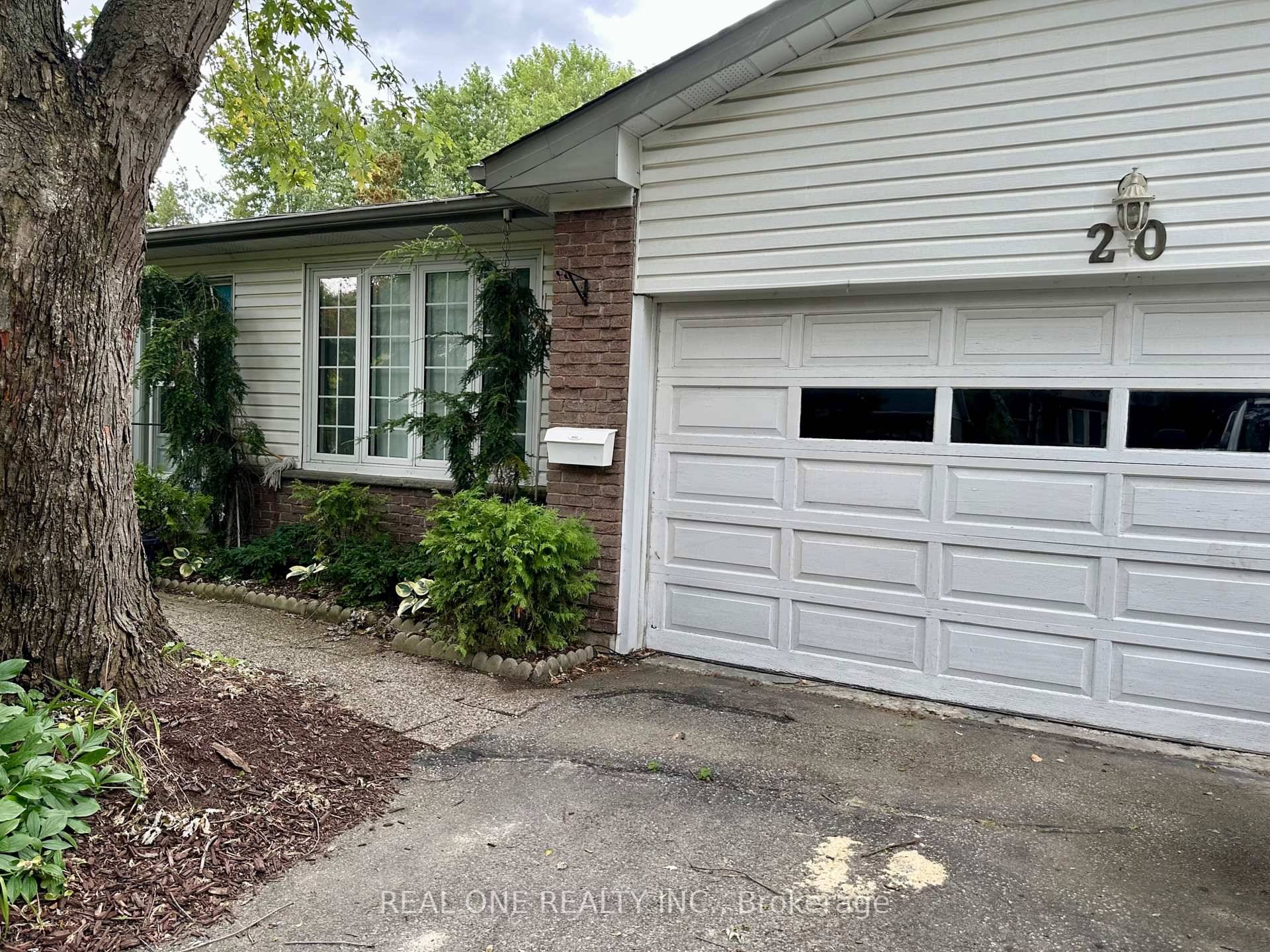 Spacious Bright 2 story Detached House with 2 BedRooms And 1 Bathroom On Second Floor.