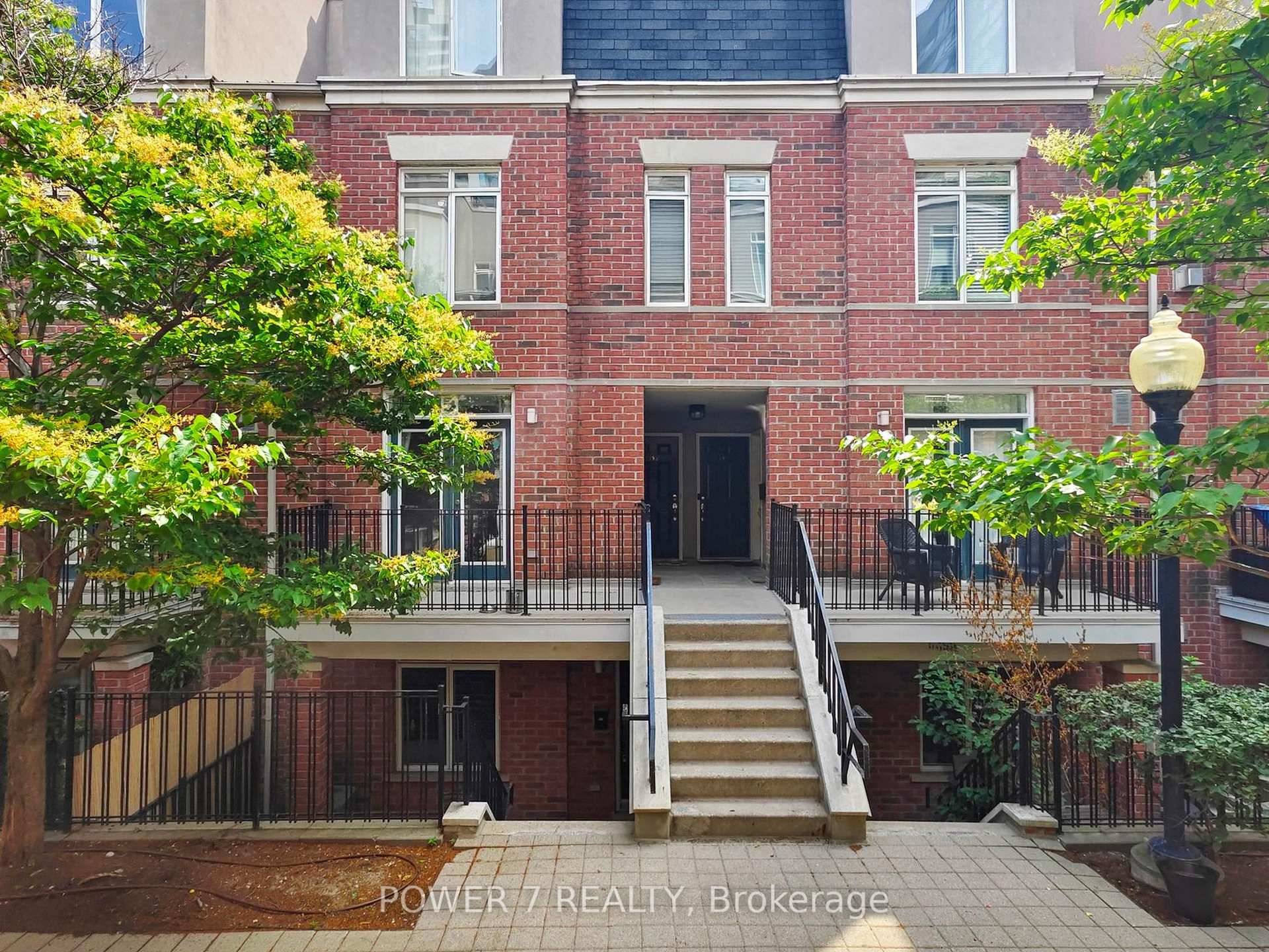 Welcome To 415 Jarvis St The Central of the Core of downtown Toronto This 2 Bedroom Condo Townhouse Features An Open Concept amp ; Functional Layout, 2 Beds 1 Full ...
