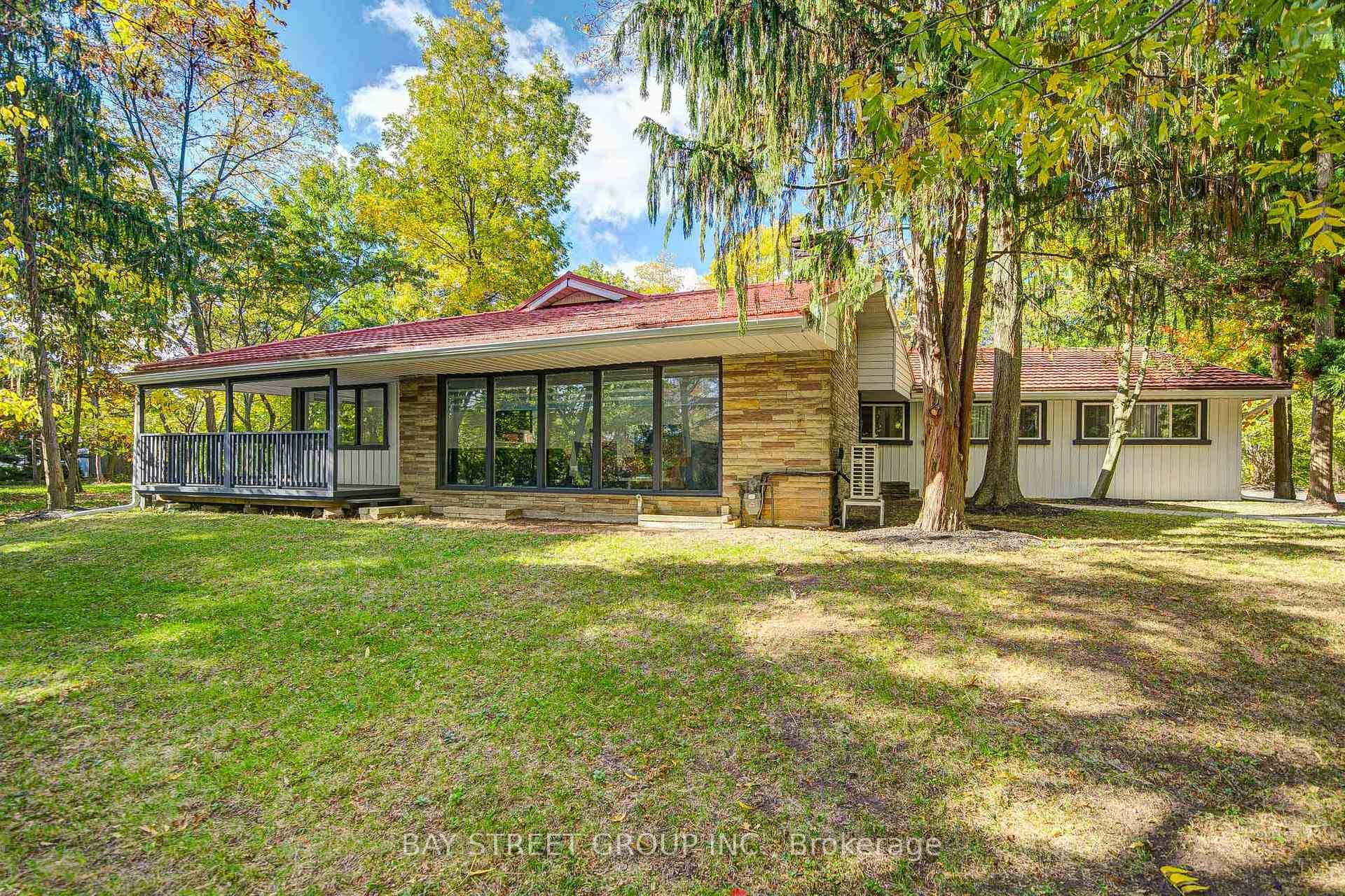 Luxury Waterfront Home. Fully Renovated amp ; Move In Ready !
