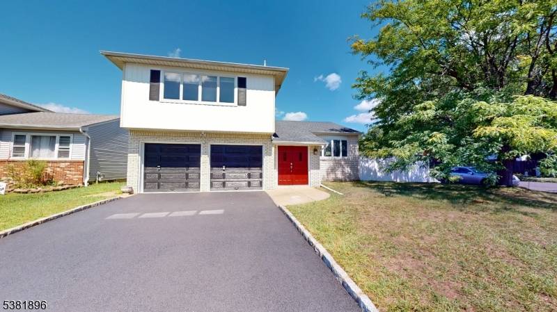 Welcome Home ! ! ! Introducing an Amazing 3 Bedroom, 2.