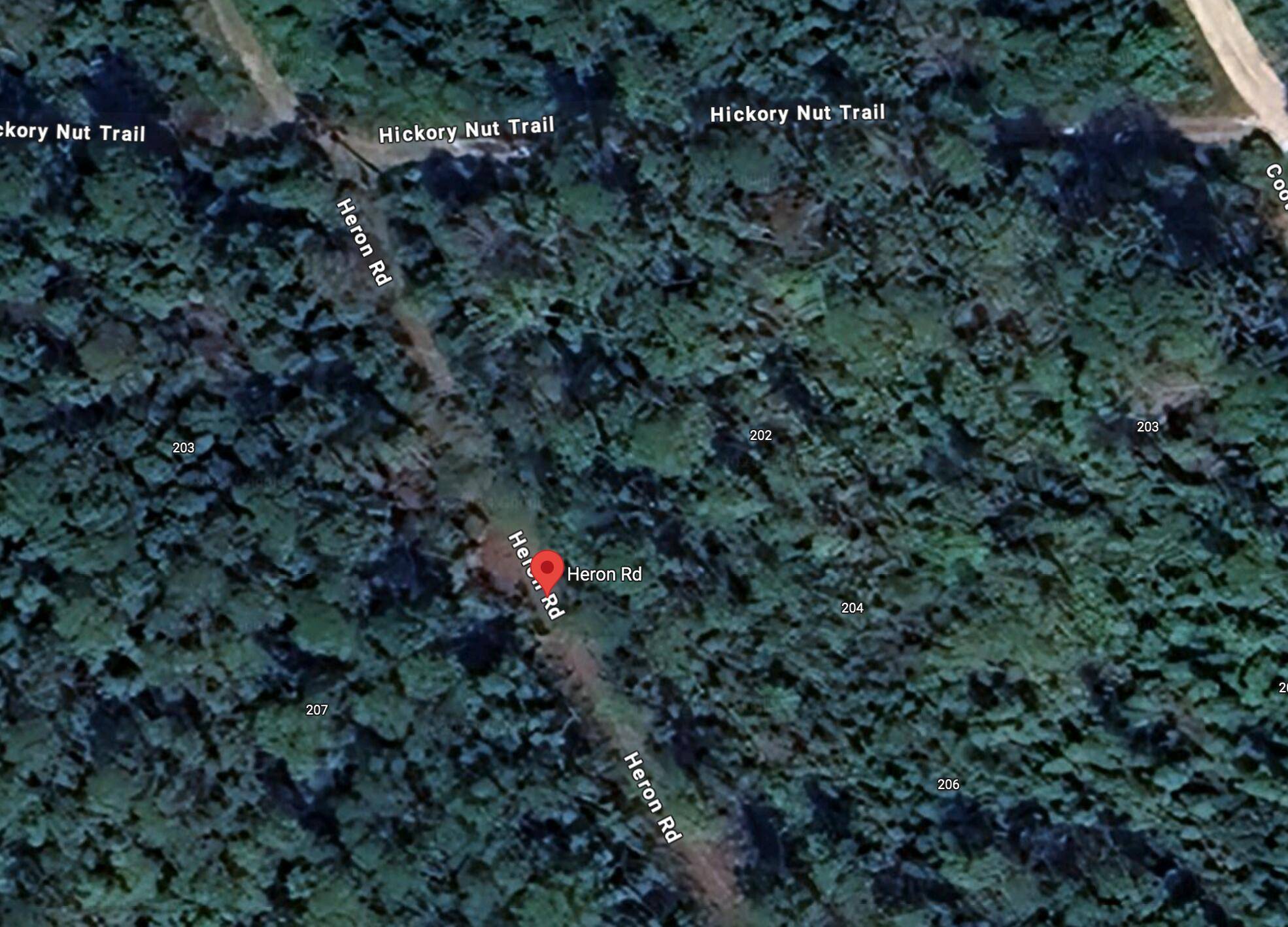 This. 26 acre residential parcel in Satsuma, Florida offers a fantastic opportunity to build your dream home in a peaceful, rural setting.