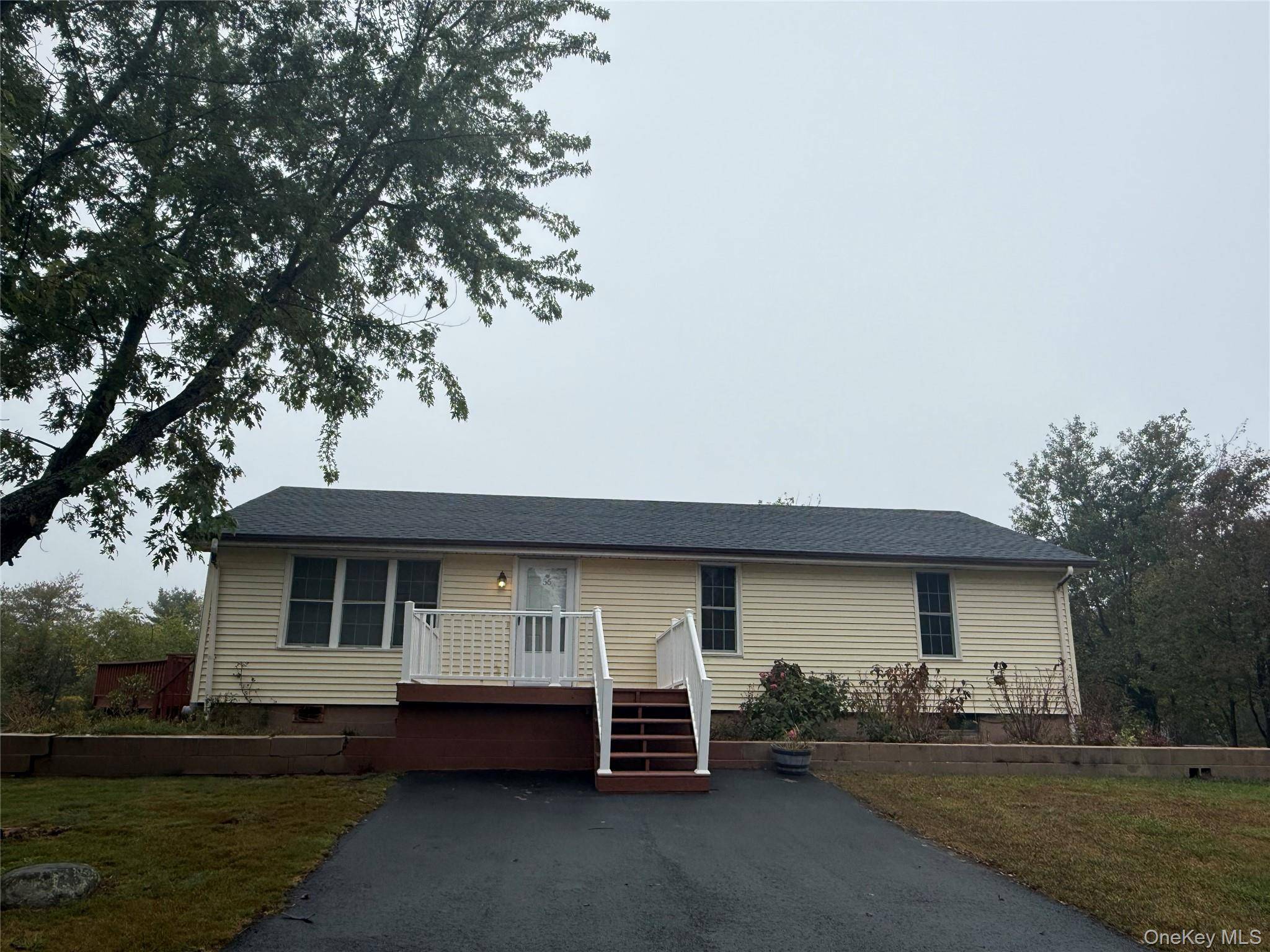 Situated in Emerald Green Community !