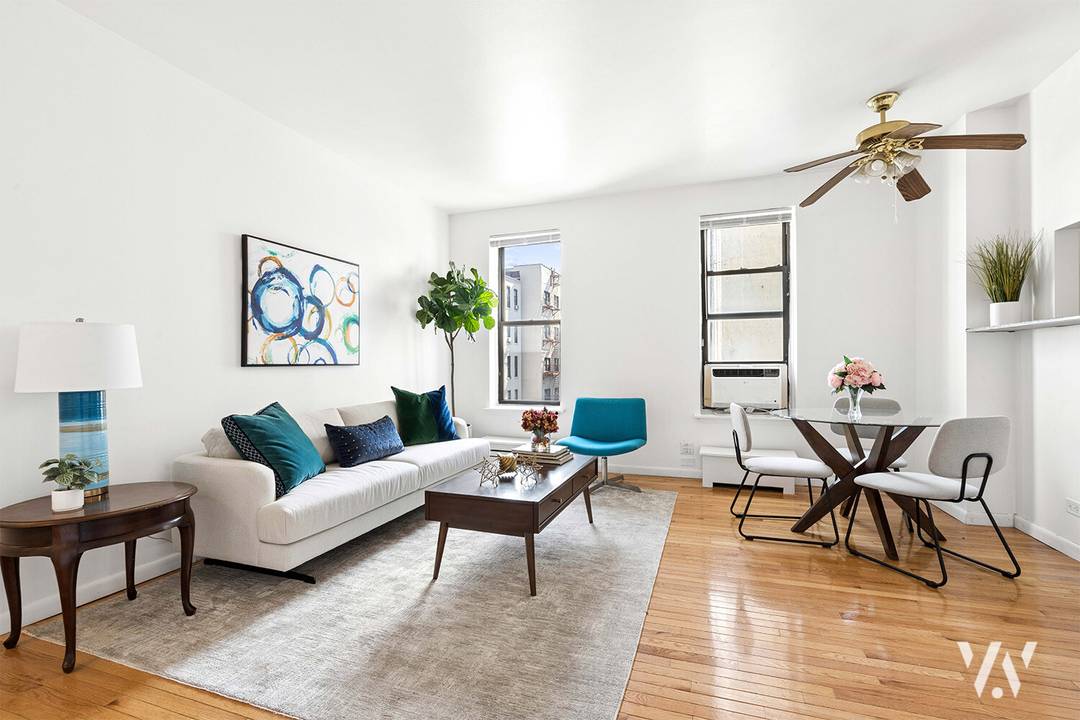 Situated in the heart of one of Harlem's most sought after neighborhoods, unit 3M is a light filled, two bedroom, one bath co op in a pre war elevator building.