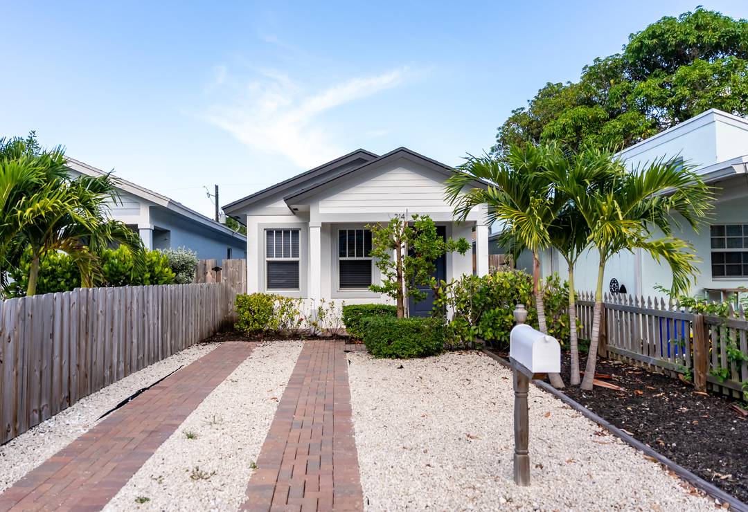 Step into contemporary comfort with this beautifully crafted home.