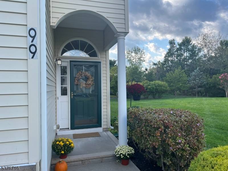 Charming 55 Townhouse with Wooded Views !